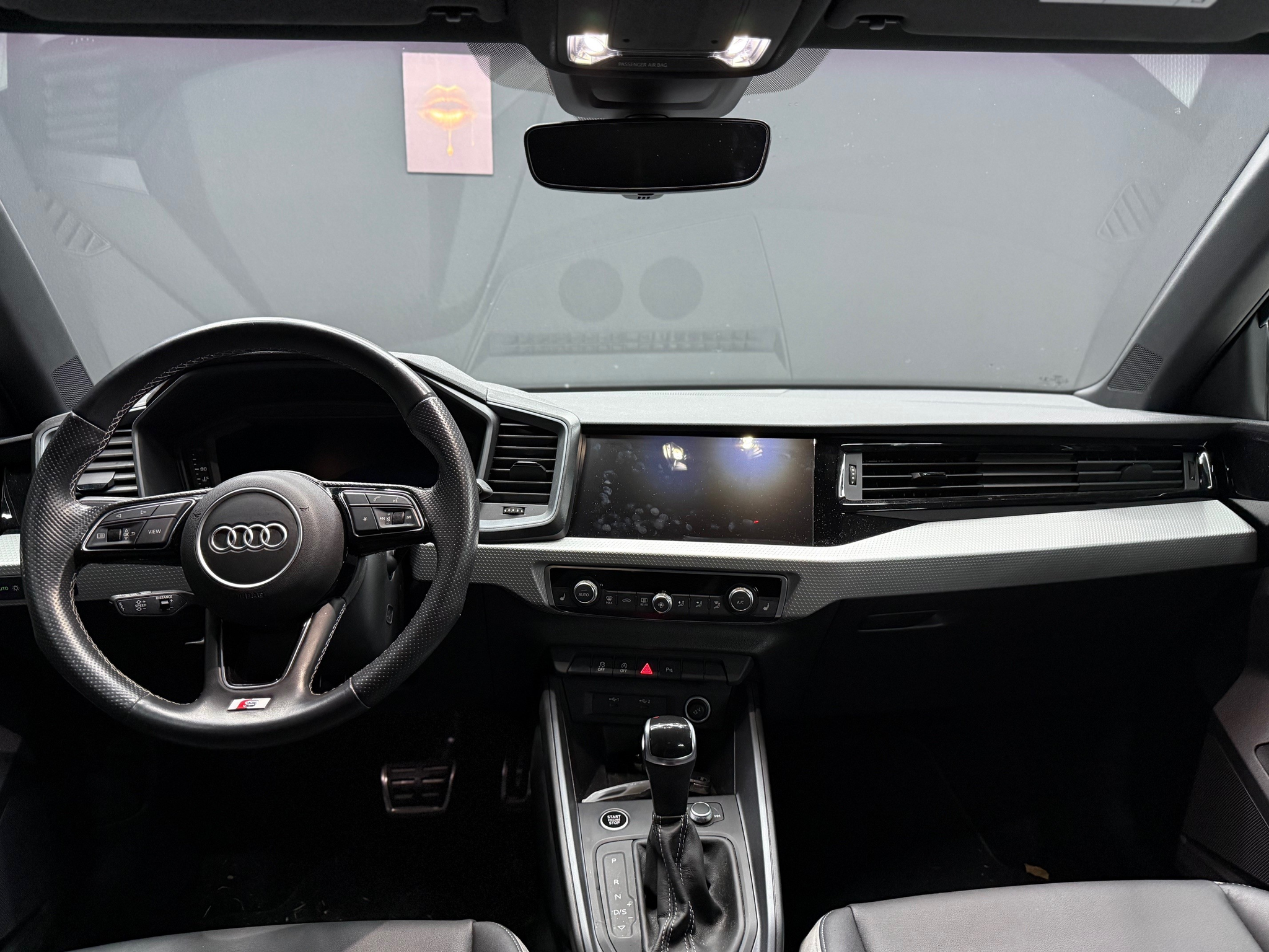 listing desktop thumbnail image 11