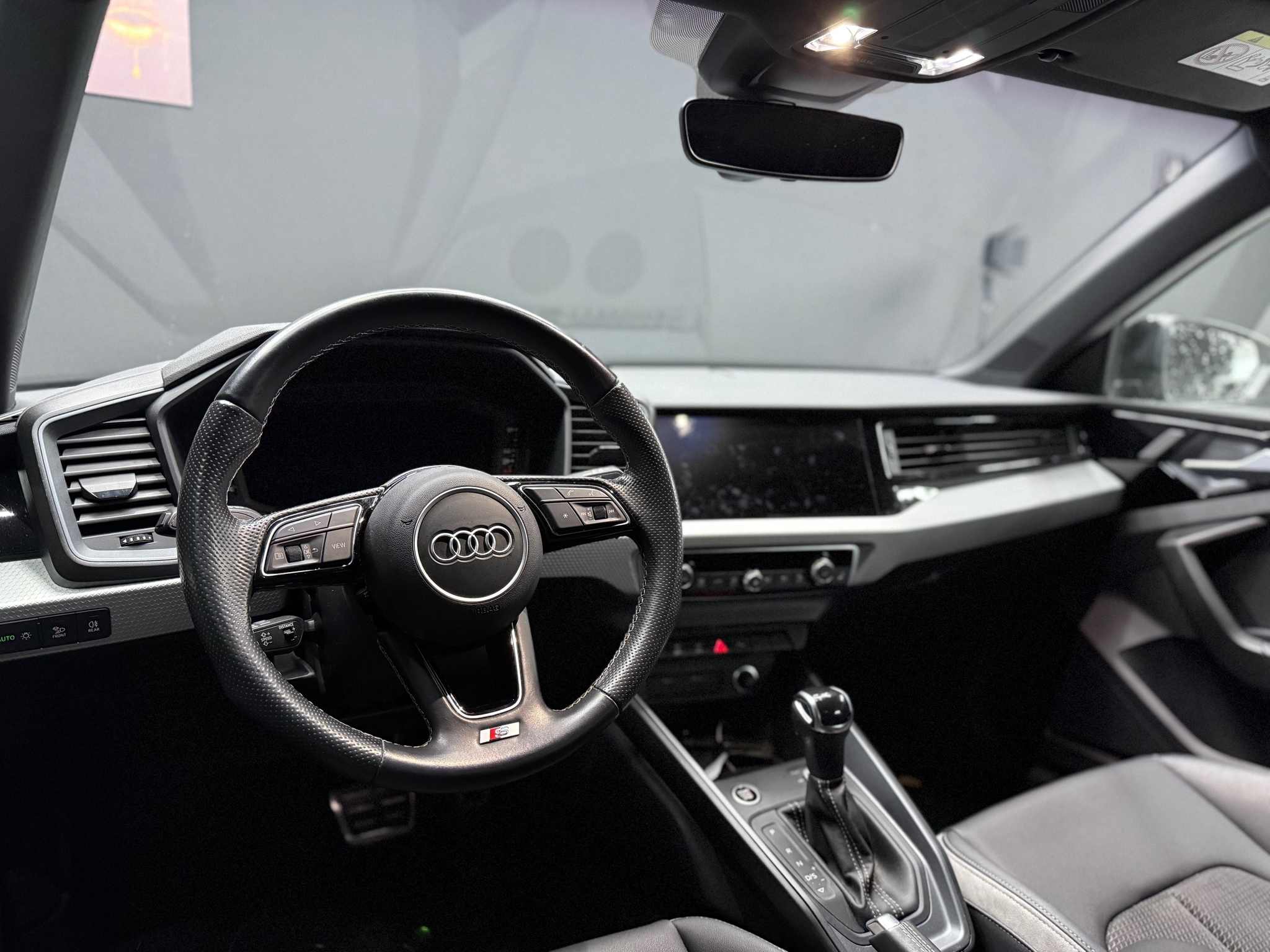 listing desktop thumbnail image 12