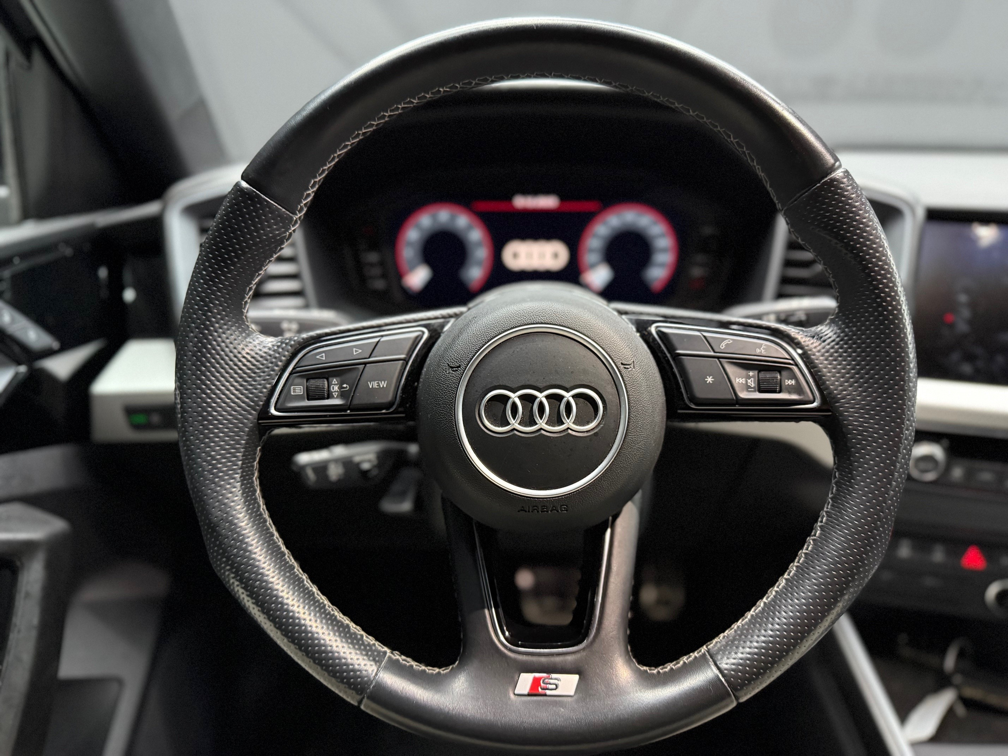 listing desktop thumbnail image 13