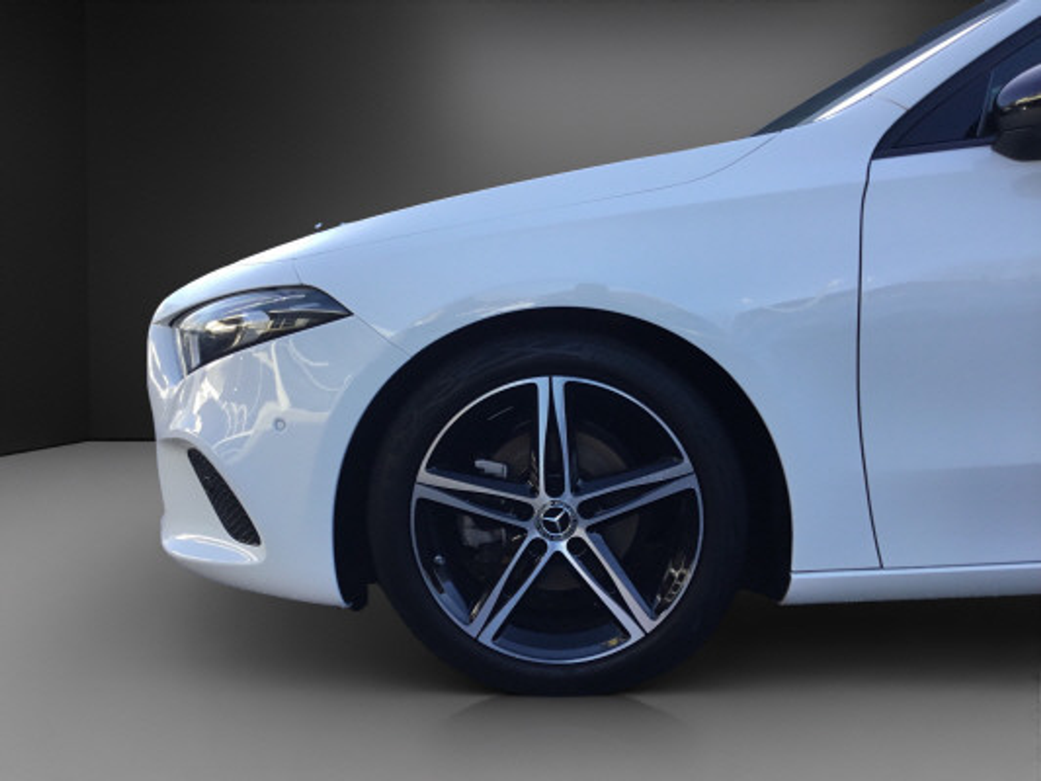 listing desktop thumbnail image 12