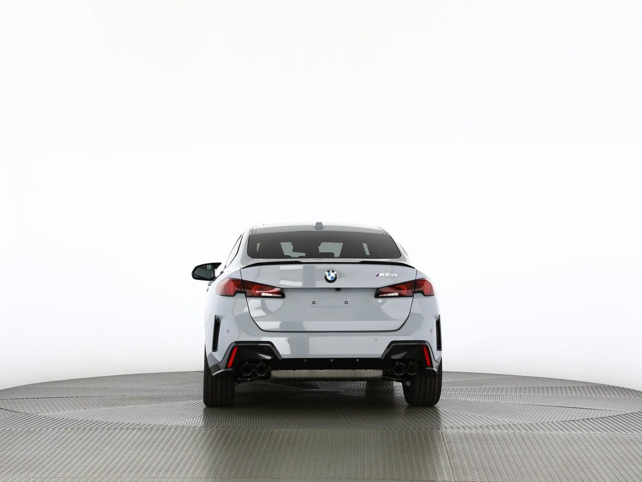 listing desktop thumbnail image 7