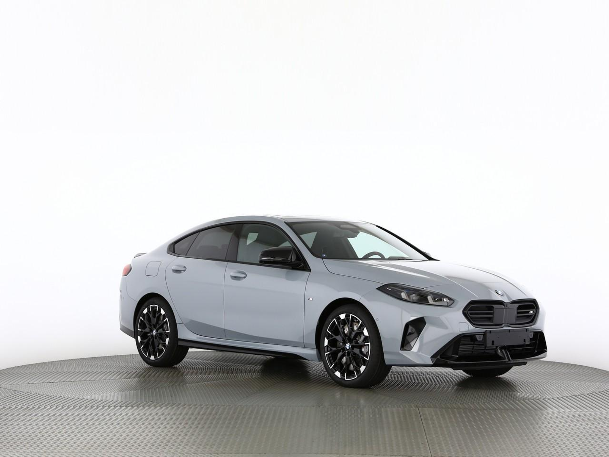 listing desktop thumbnail image 12