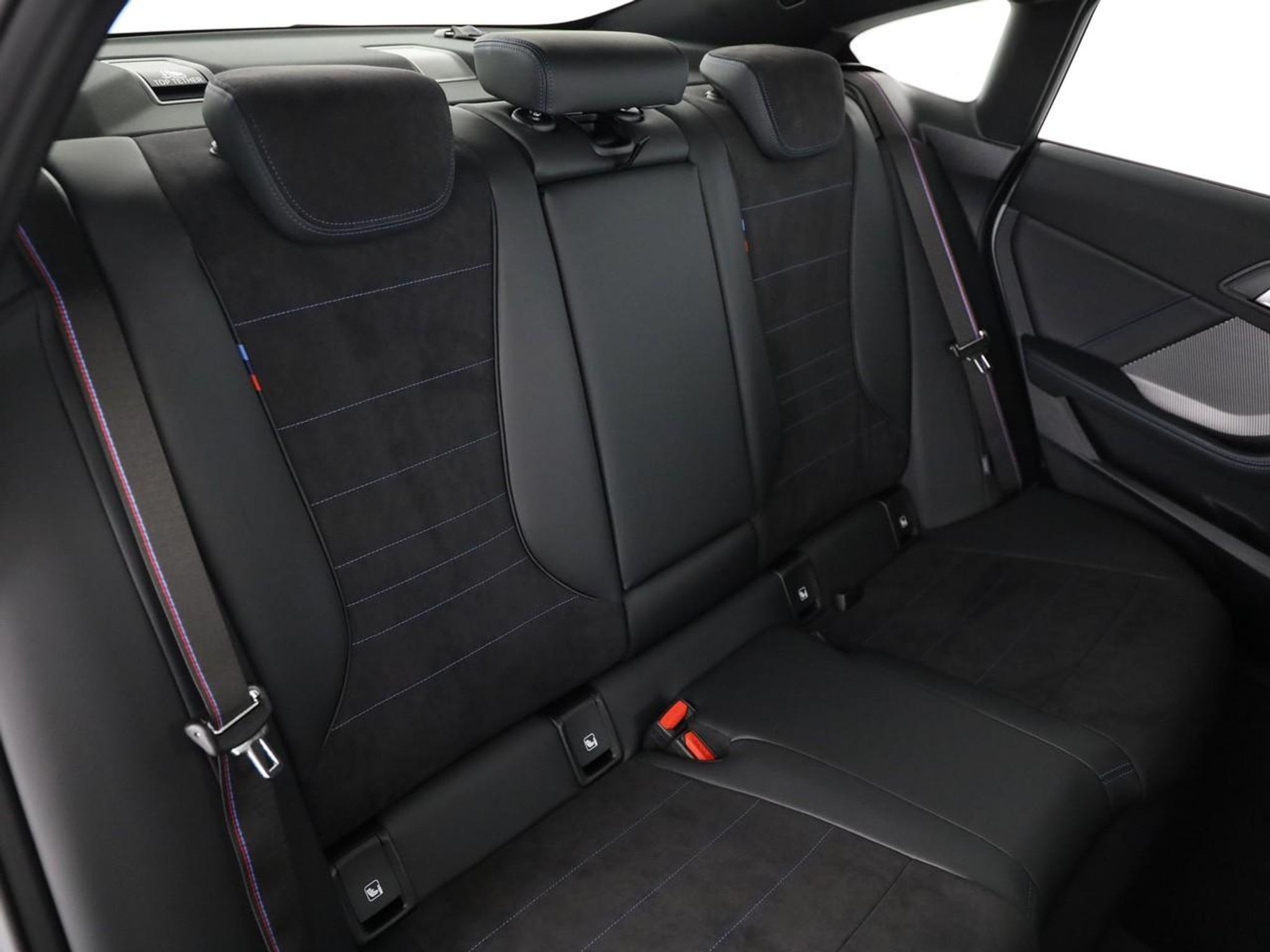 listing desktop thumbnail image 15