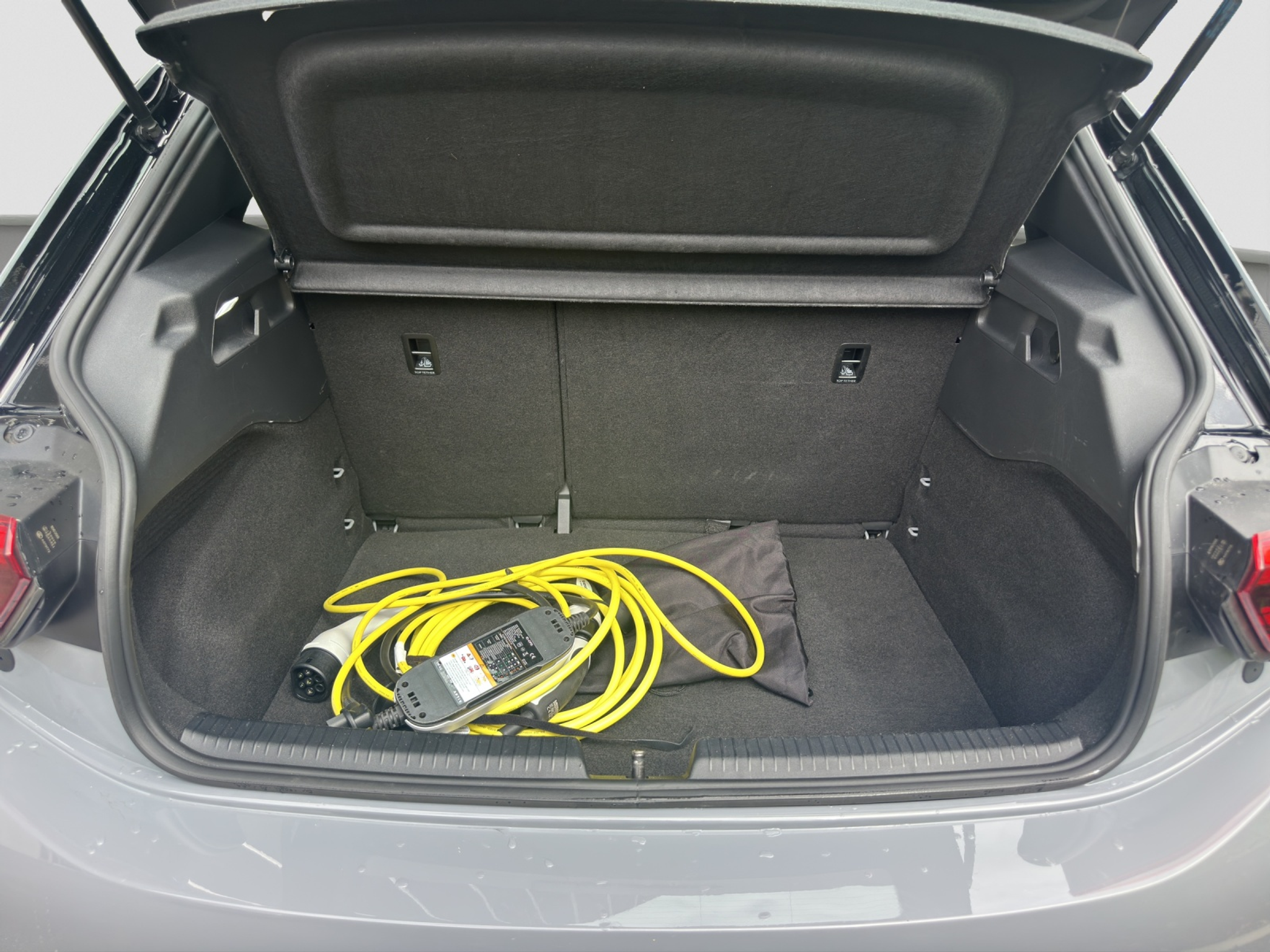 listing desktop thumbnail image 9