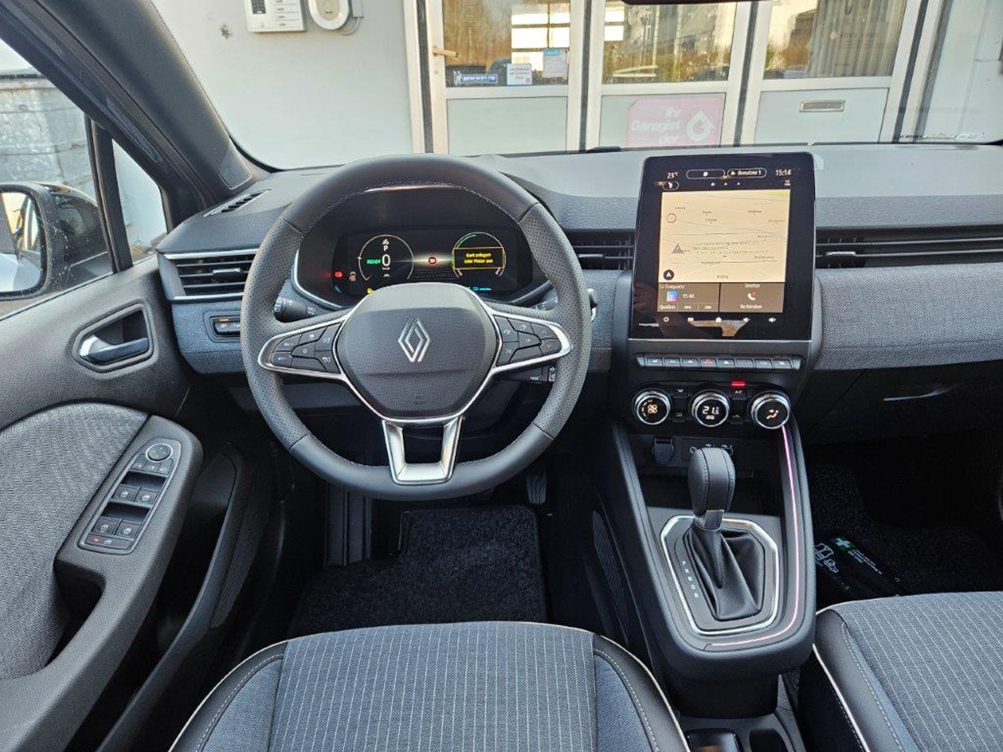 listing desktop thumbnail image 3