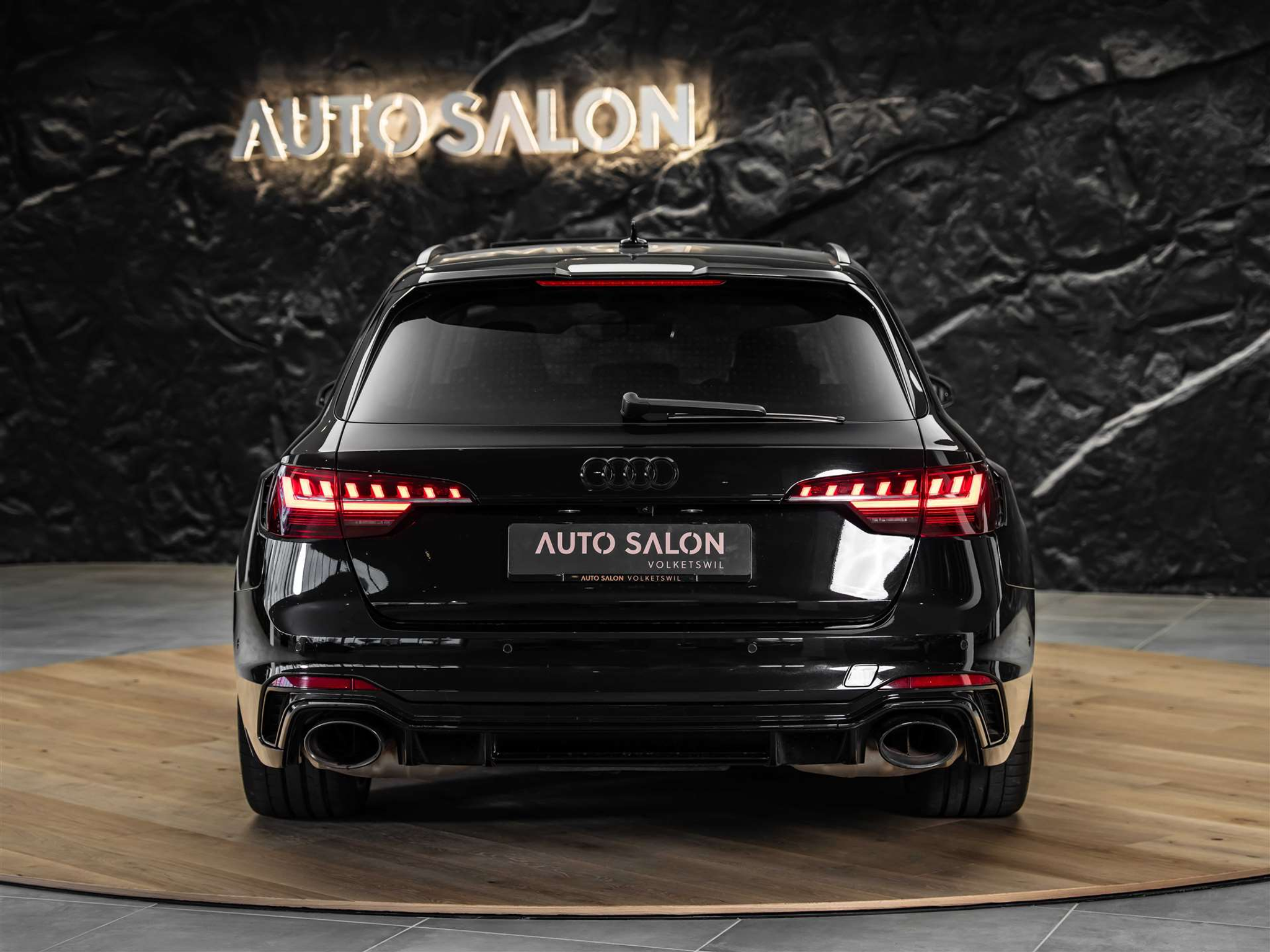 listing desktop thumbnail image 3