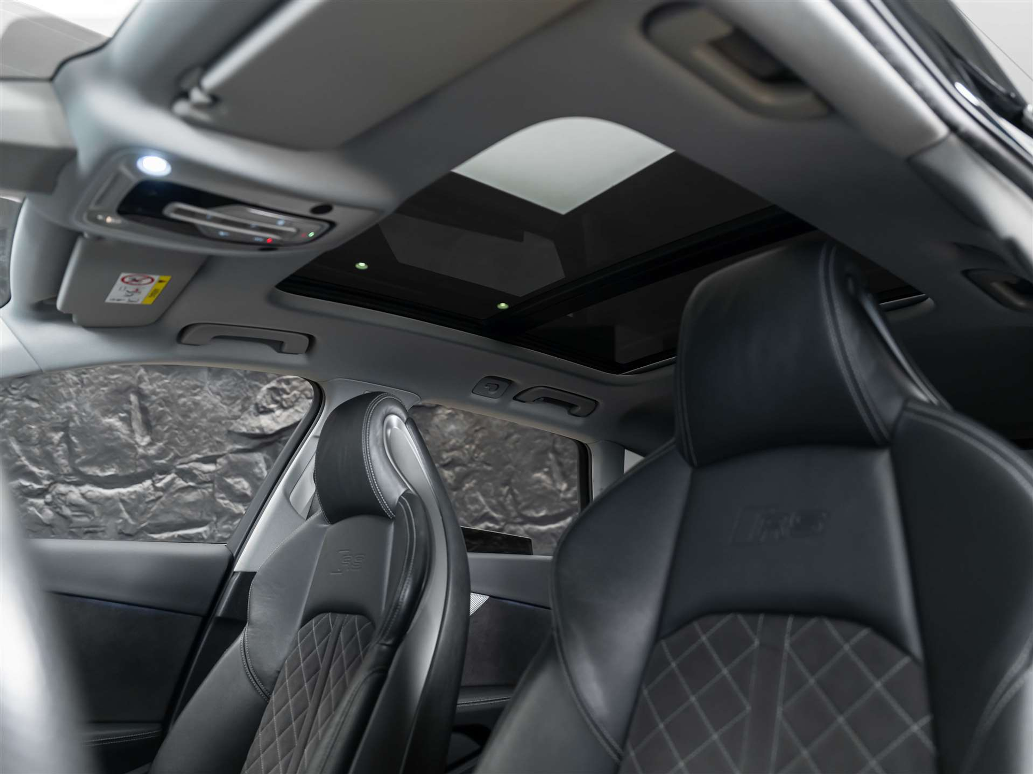 listing desktop thumbnail image 10