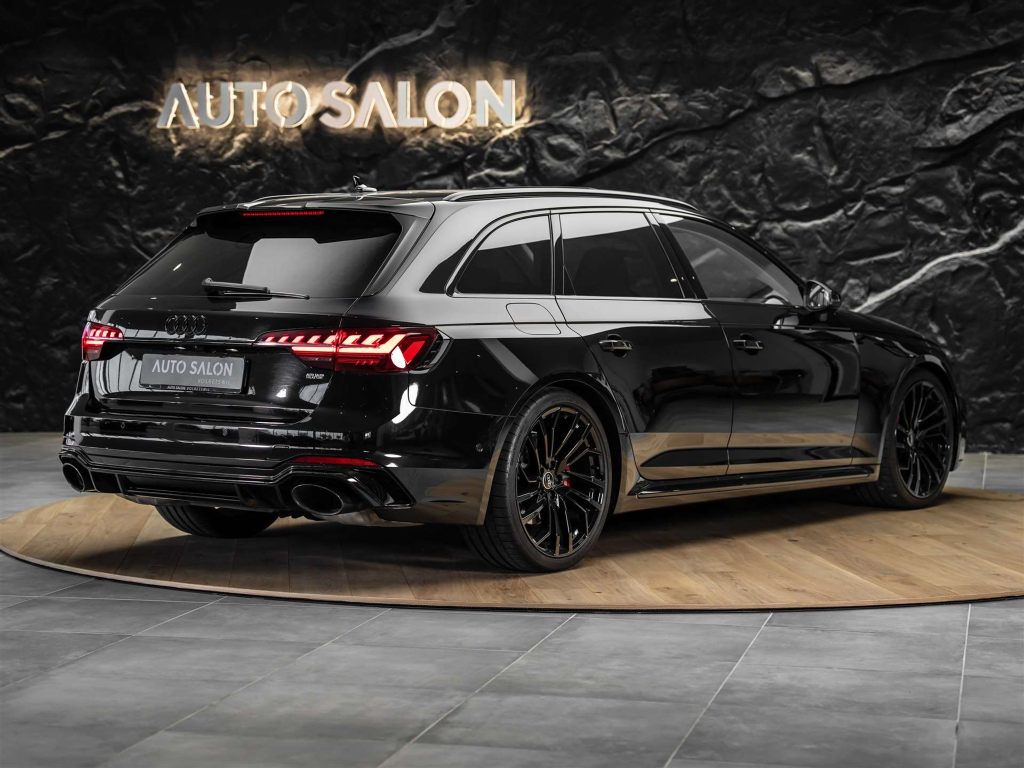 listing desktop thumbnail image 4