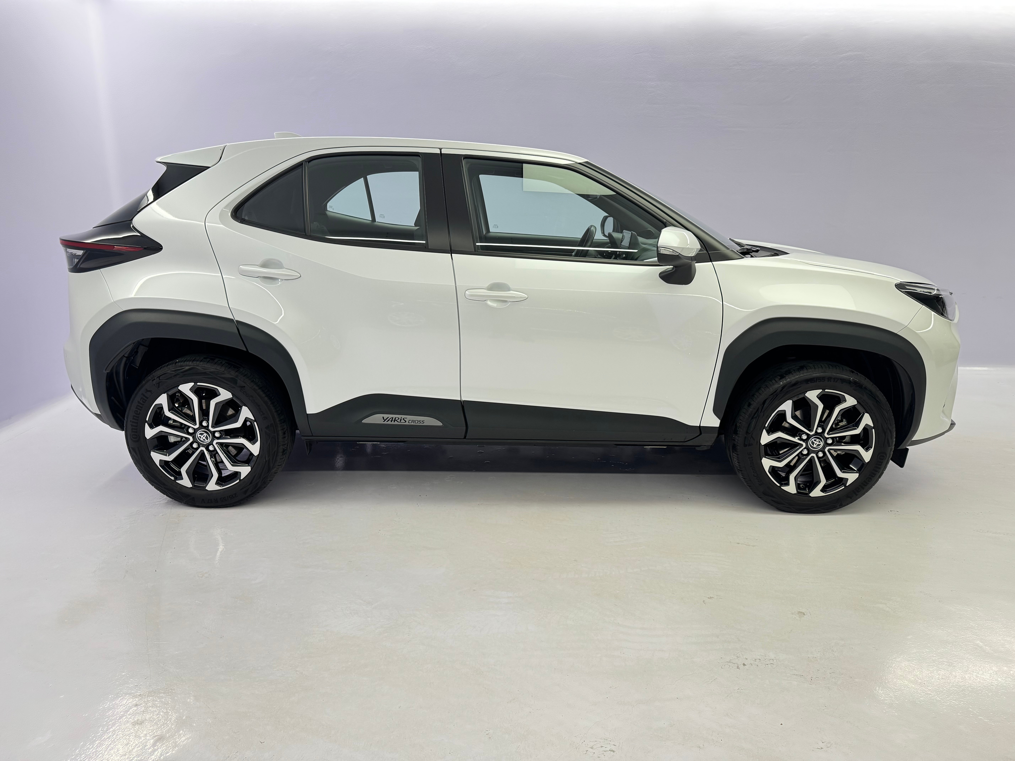 listing desktop thumbnail image 2