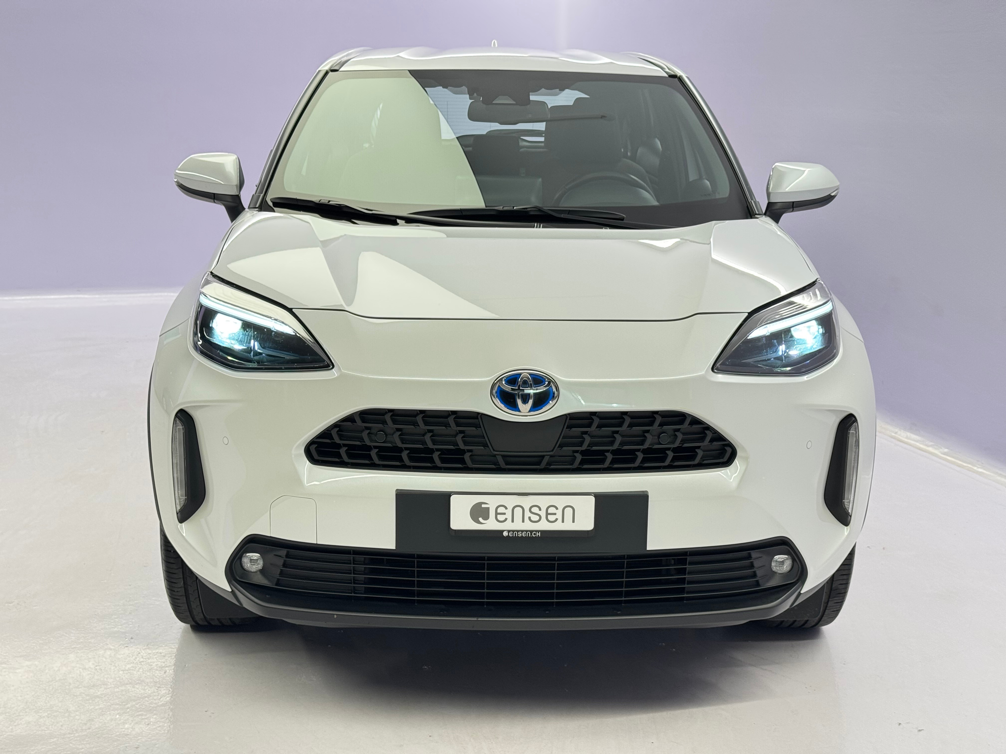 listing desktop thumbnail image 1