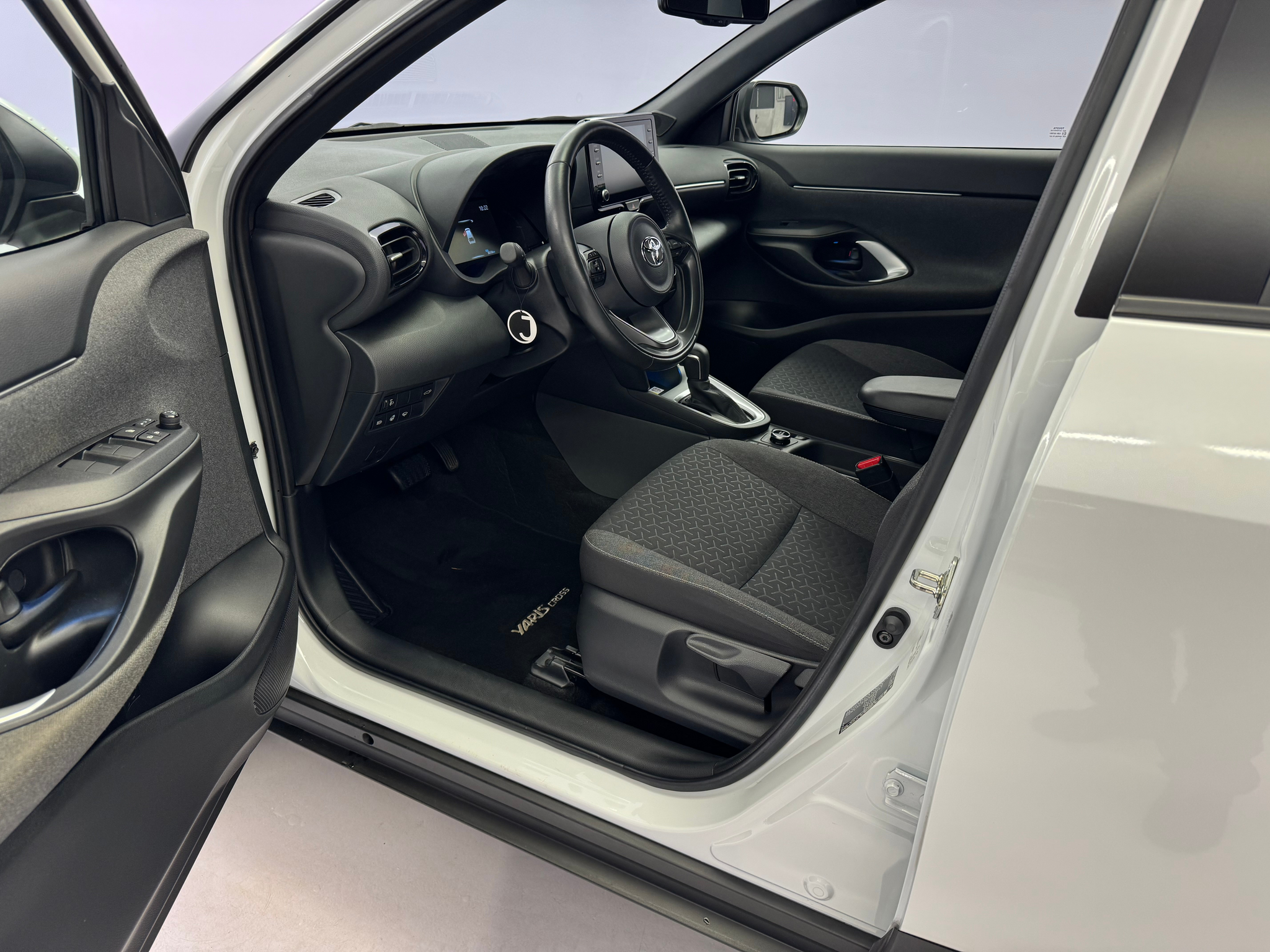 listing desktop thumbnail image 6