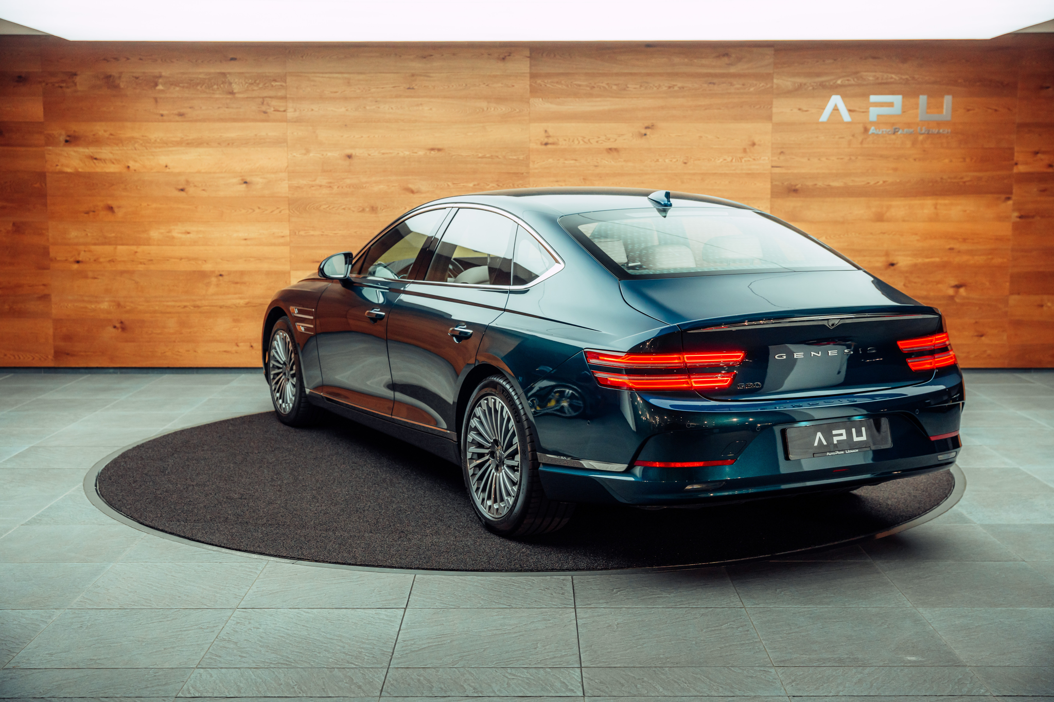 listing desktop thumbnail image 2