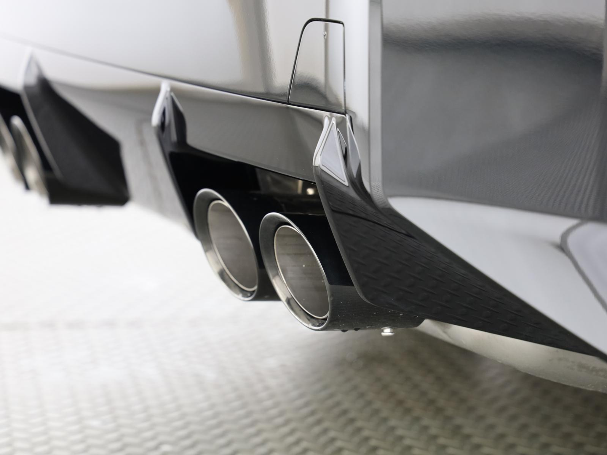 listing desktop thumbnail image 17