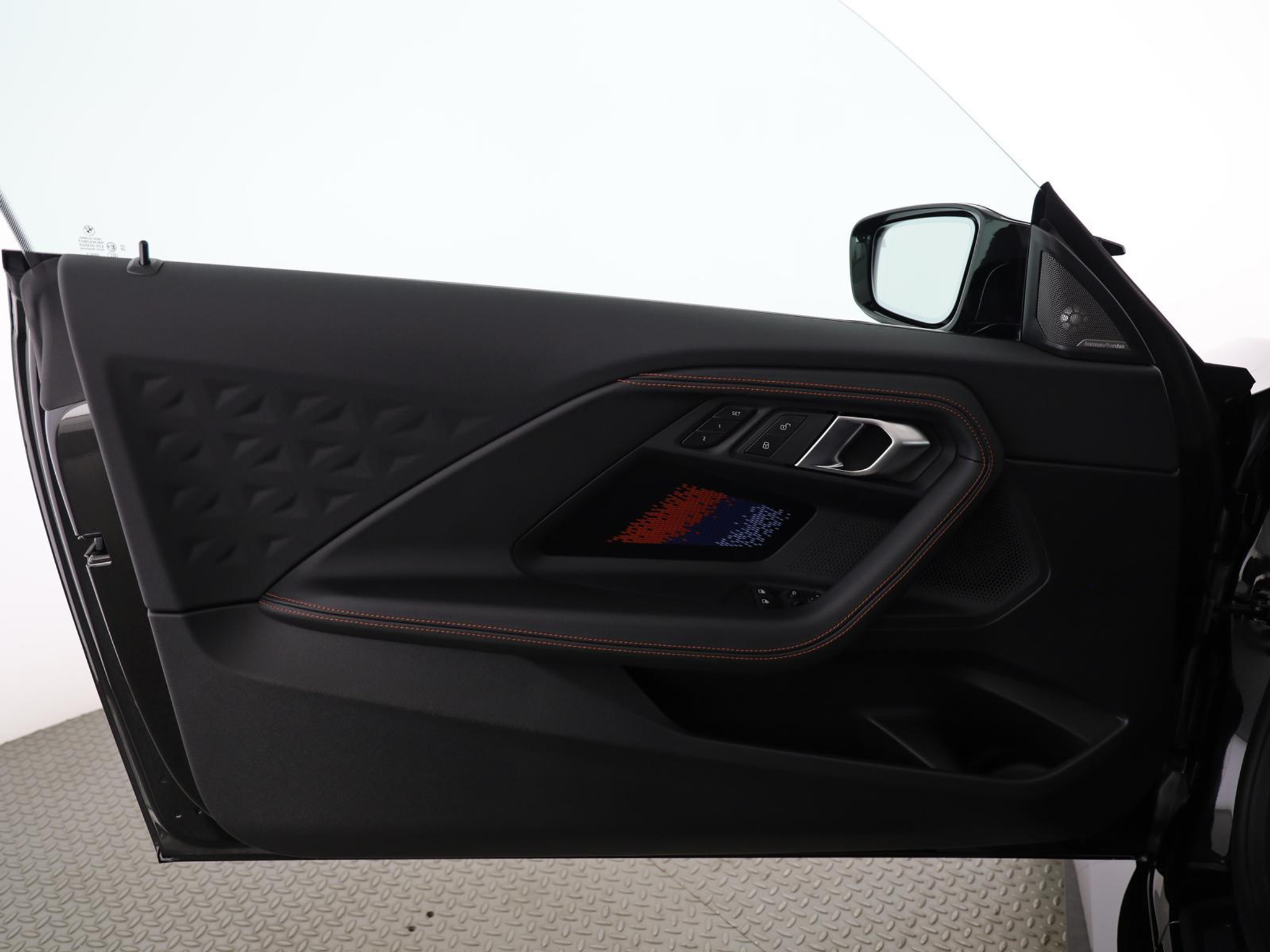 listing desktop thumbnail image 10