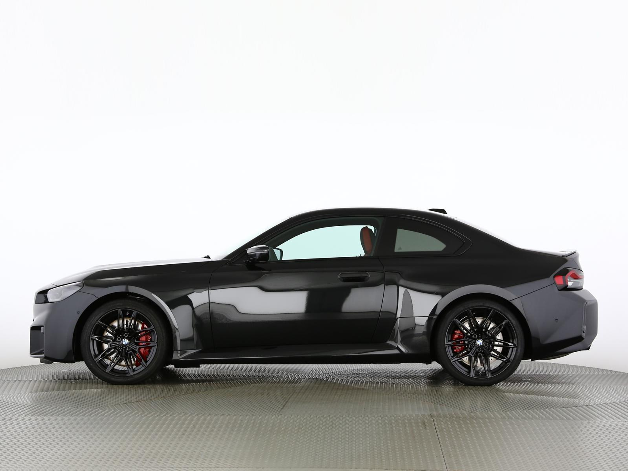 listing desktop thumbnail image 2