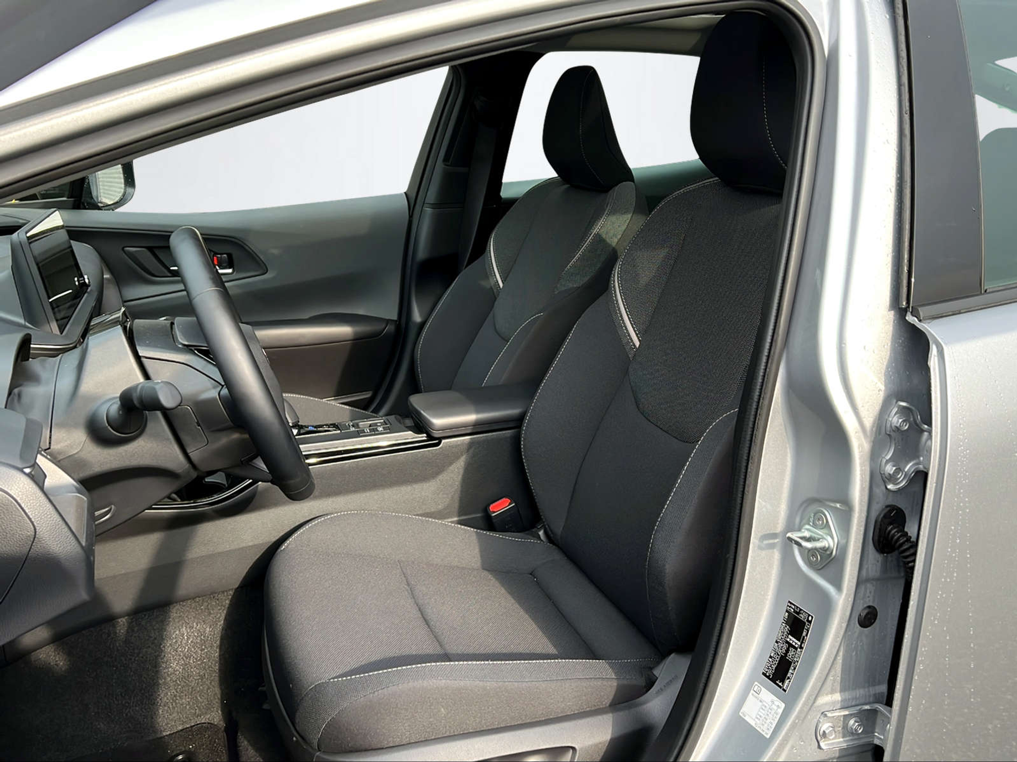 listing desktop thumbnail image 14