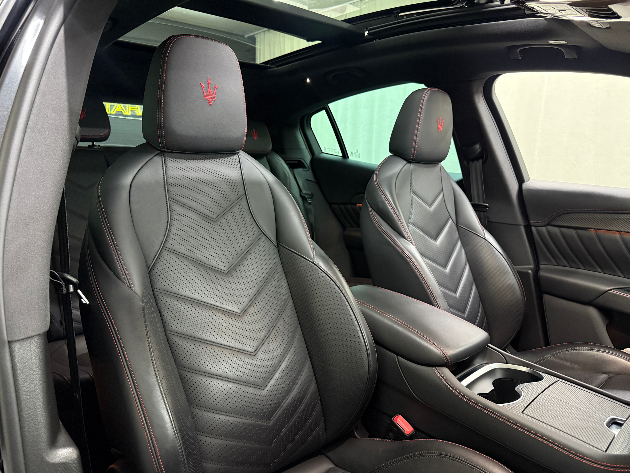 listing desktop thumbnail image 18