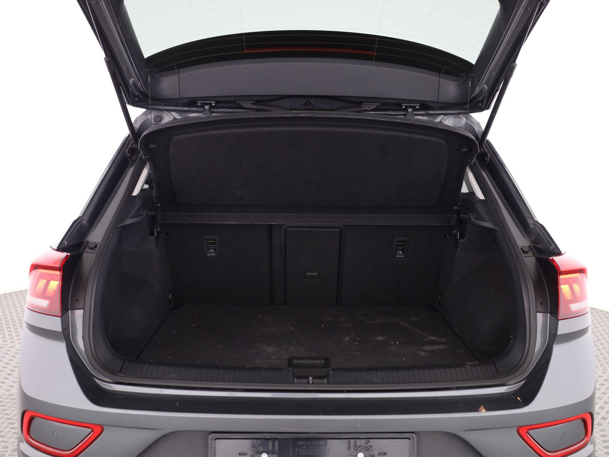 listing desktop thumbnail image 4