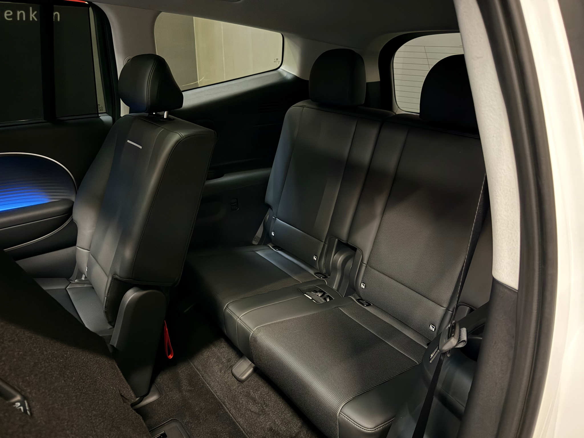 listing desktop thumbnail image 13