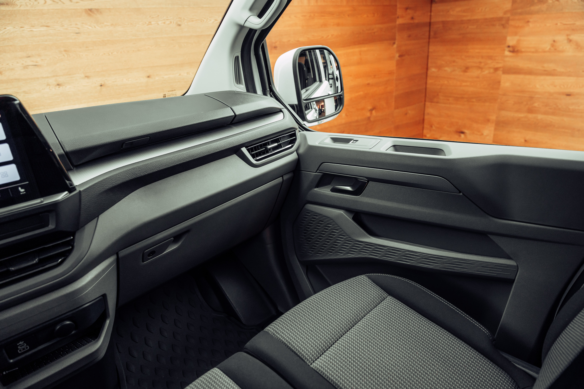 listing desktop thumbnail image 9