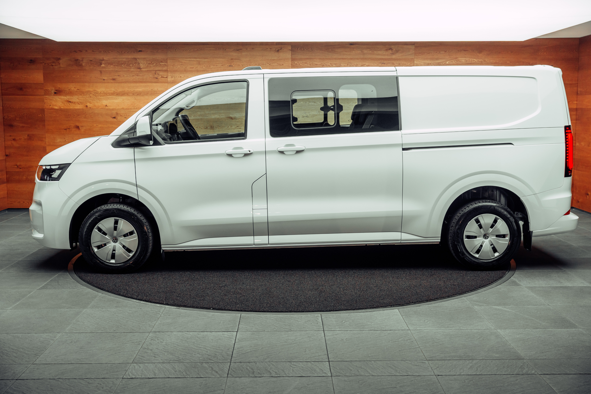 listing desktop thumbnail image 8