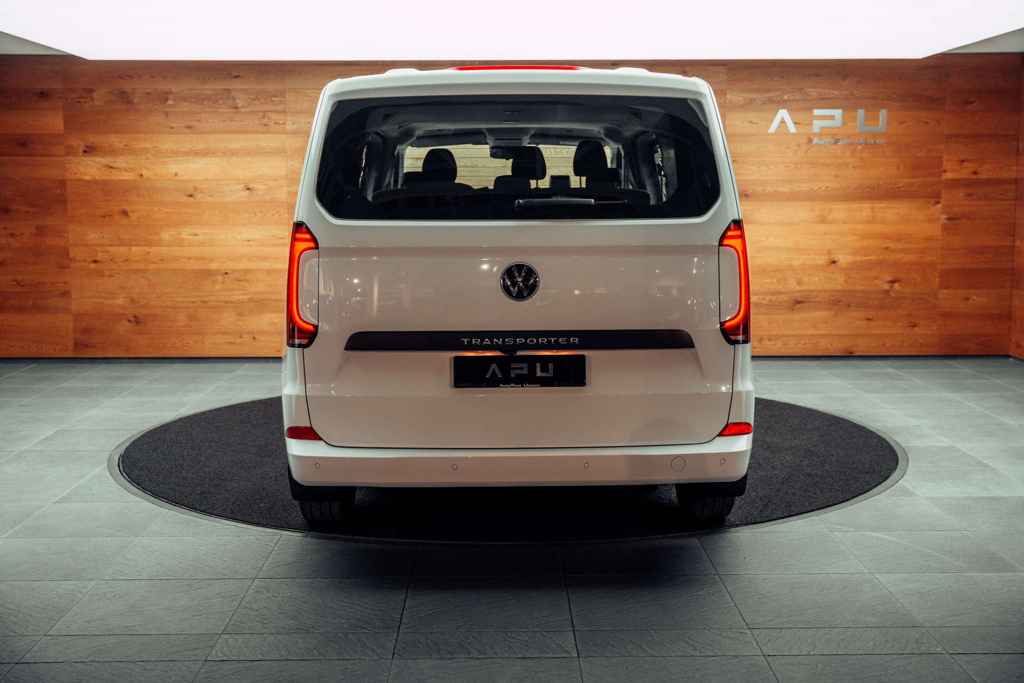 listing desktop thumbnail image 19