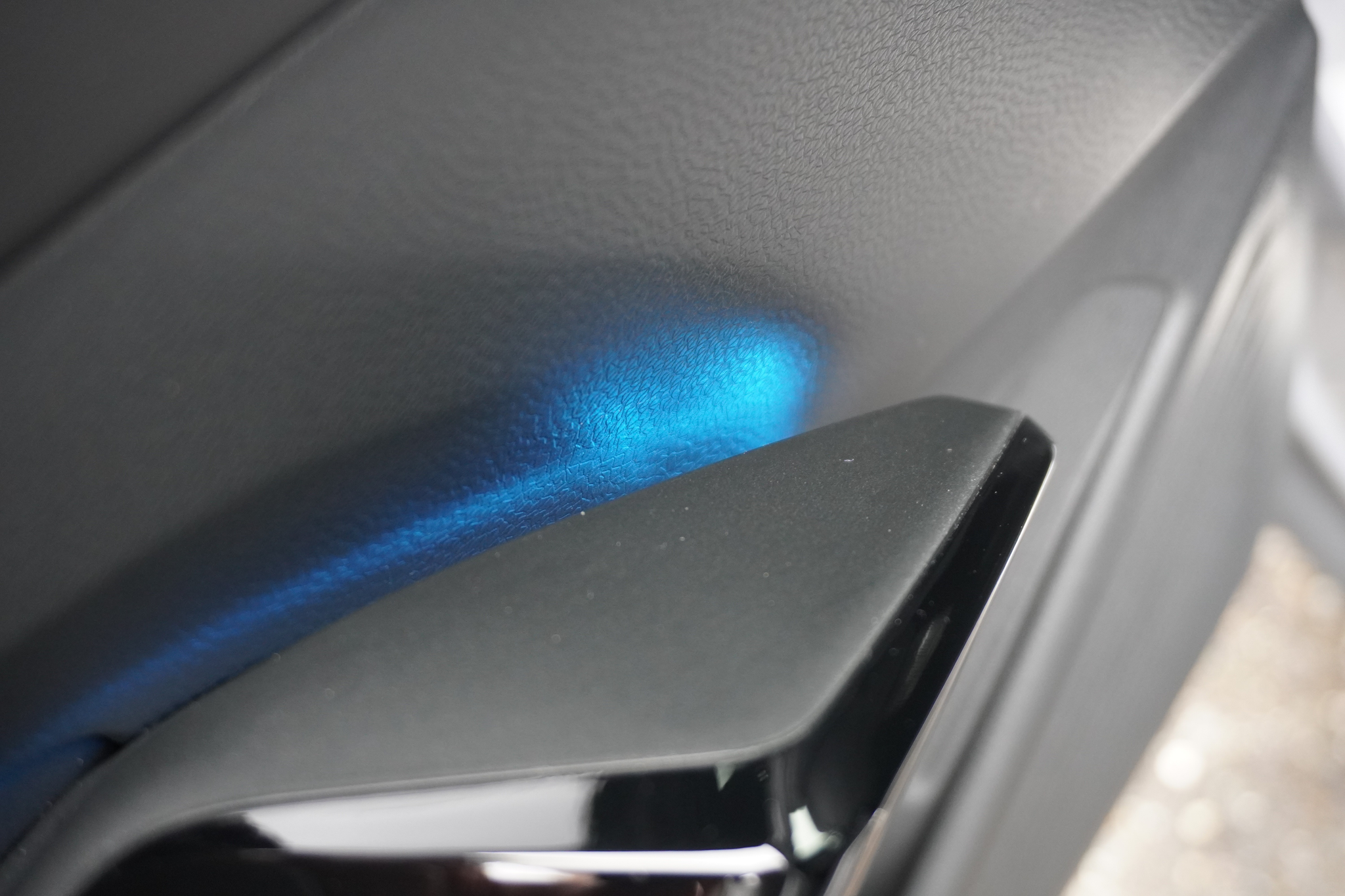 listing desktop thumbnail image 12