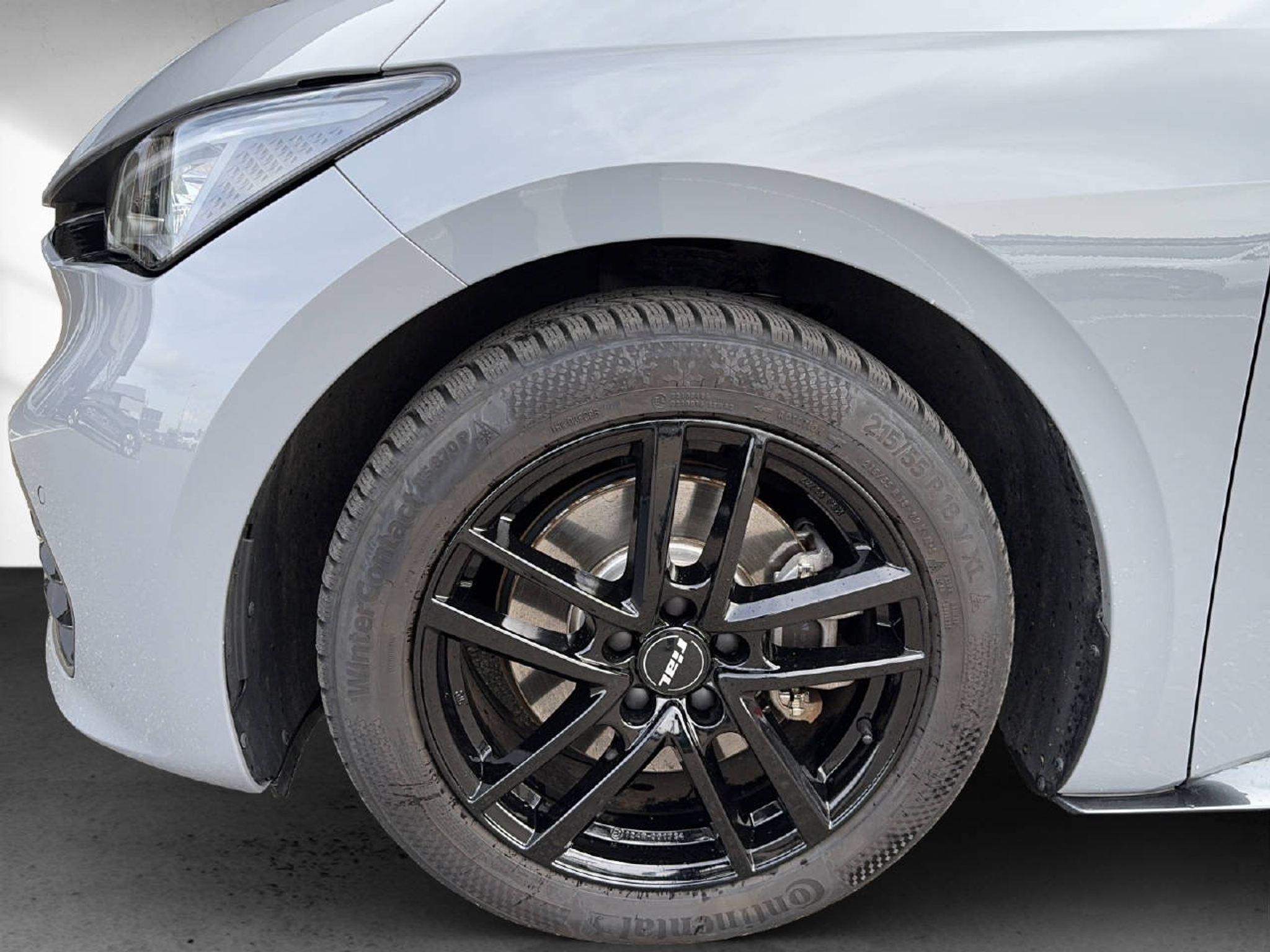 listing desktop thumbnail image 12