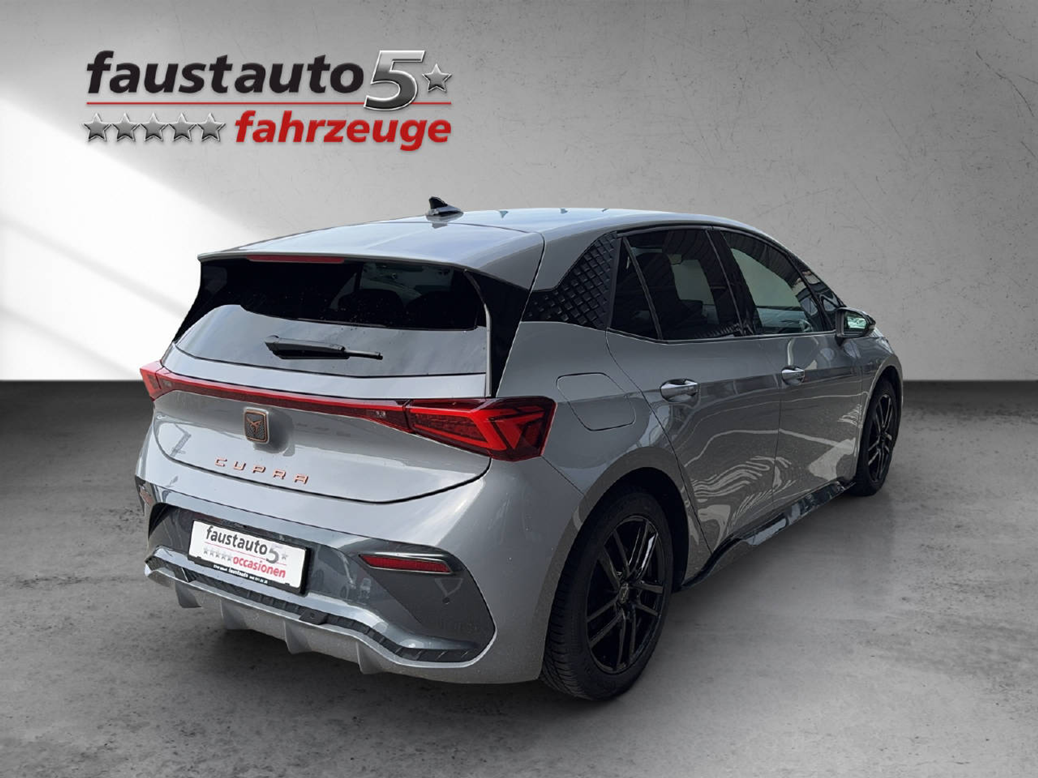 listing desktop thumbnail image 4