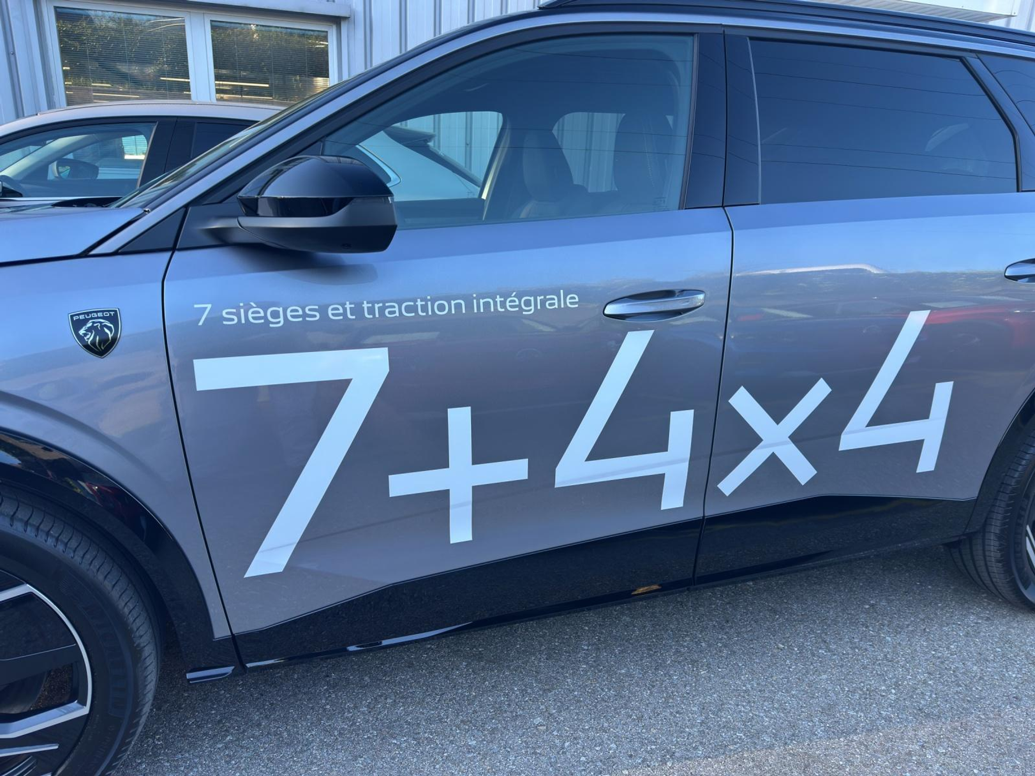 listing desktop thumbnail image 19