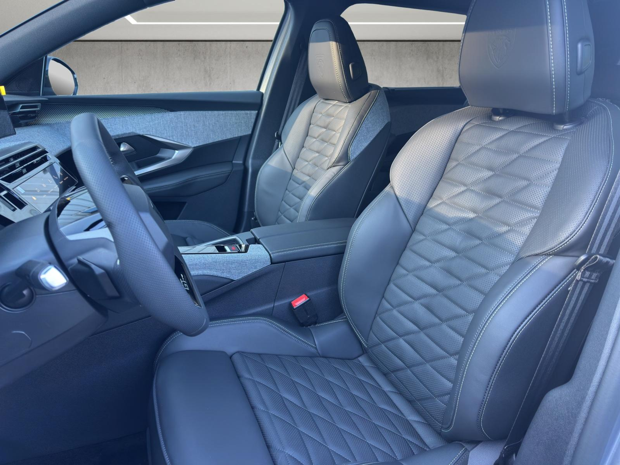 listing desktop thumbnail image 9