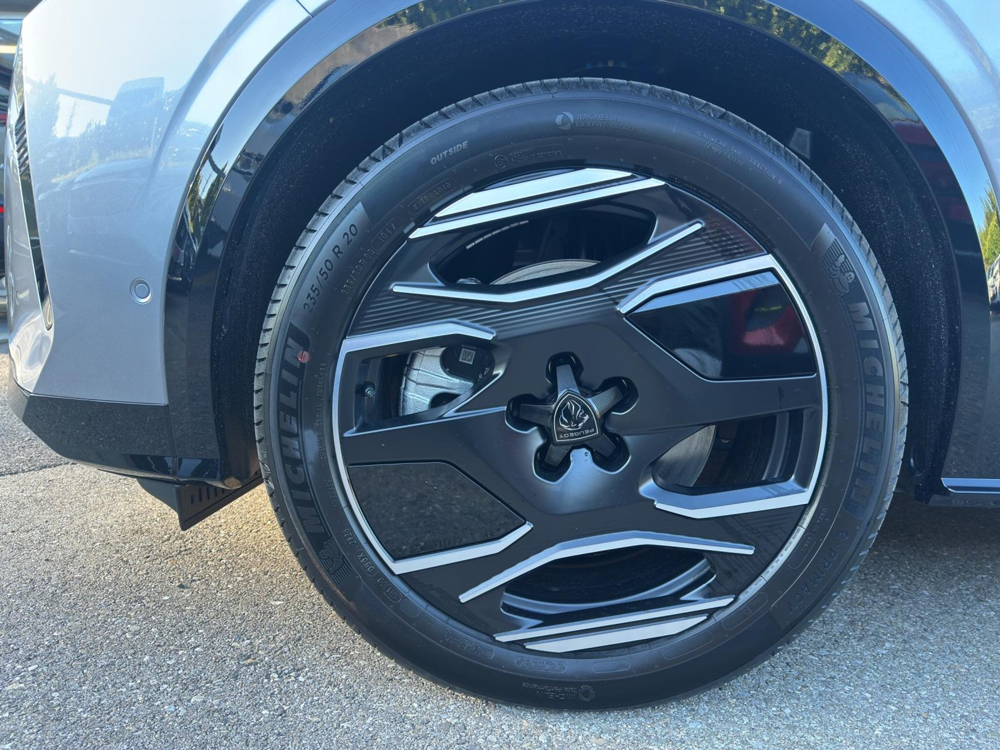 listing desktop thumbnail image 22