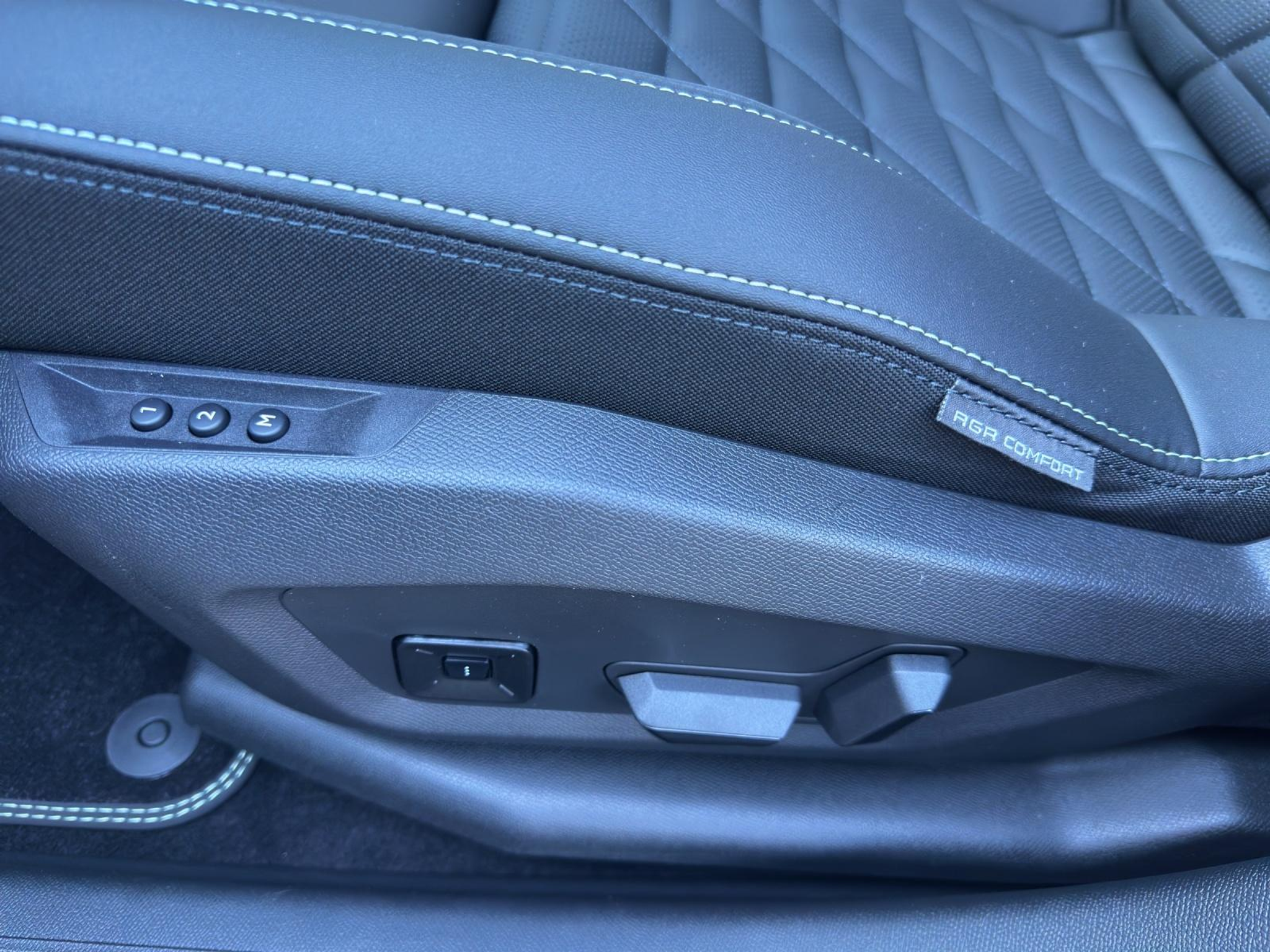 listing desktop thumbnail image 21