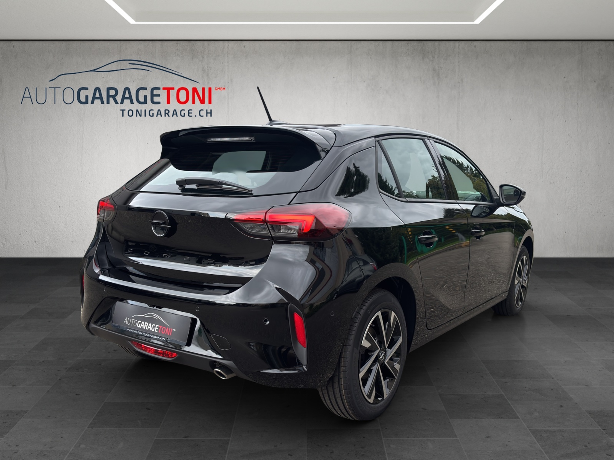 listing desktop thumbnail image 5