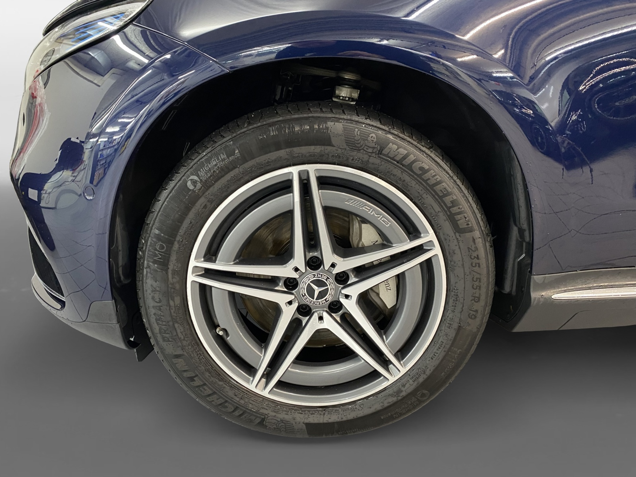 listing desktop thumbnail image 4