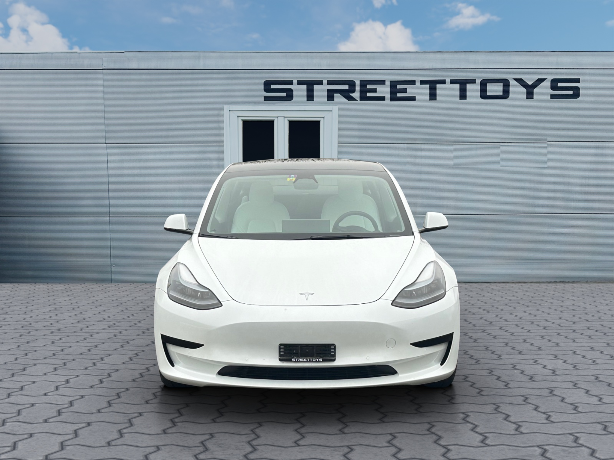 listing desktop thumbnail image 4