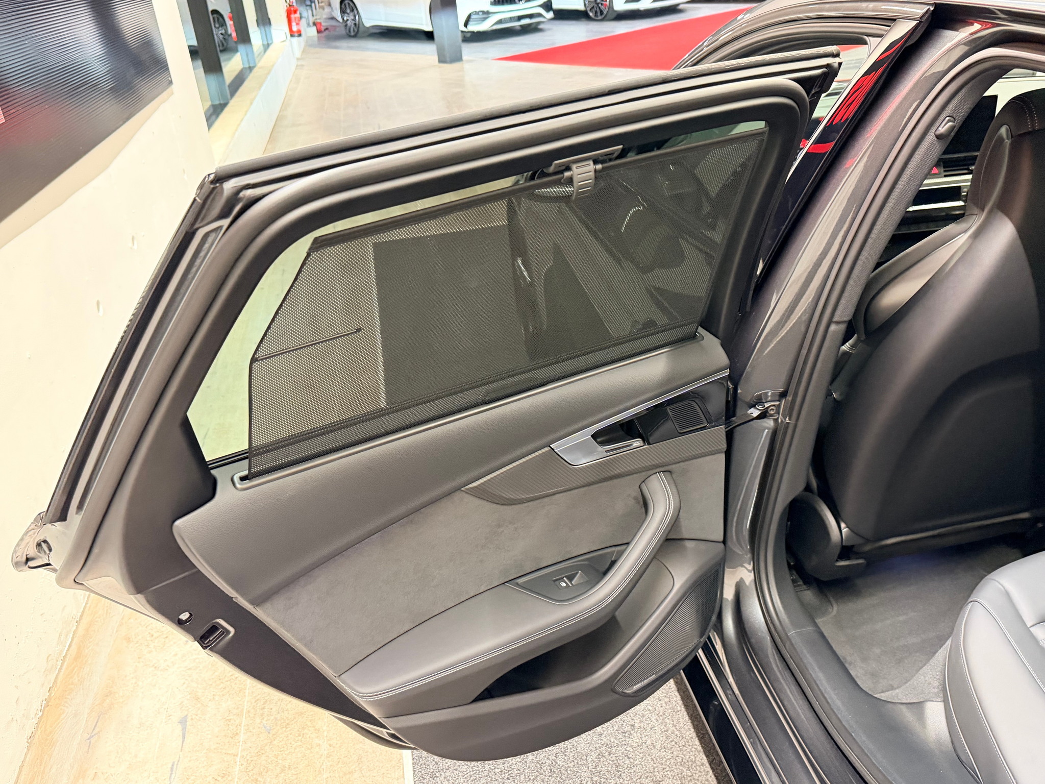 listing desktop thumbnail image 17