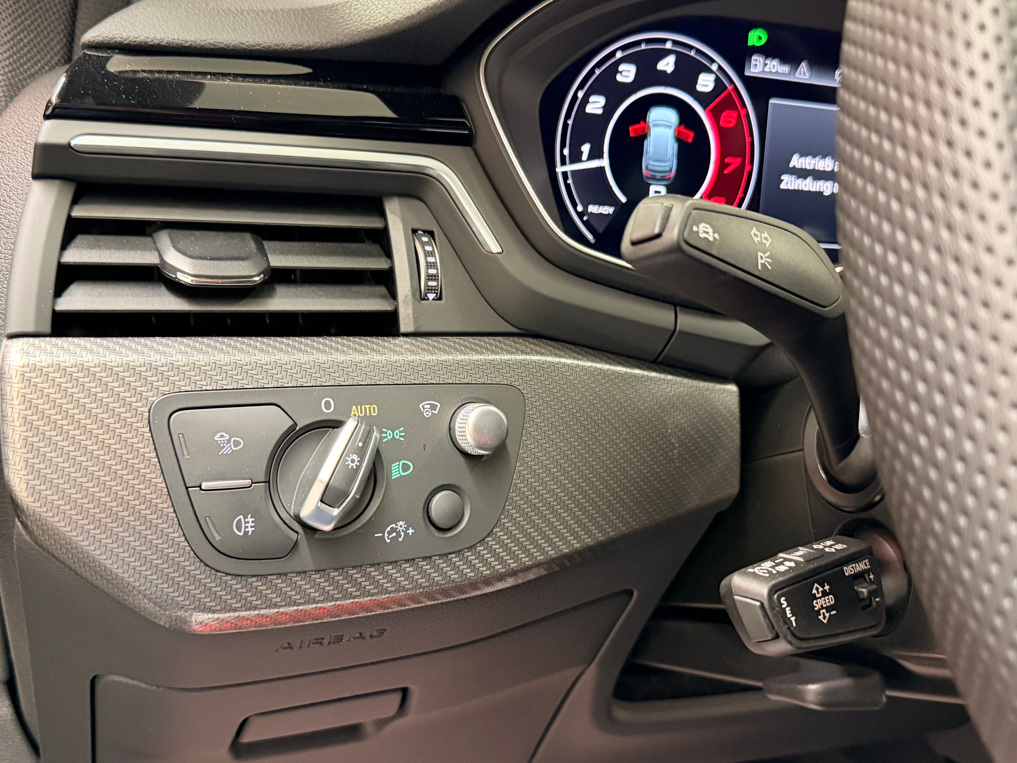 listing desktop thumbnail image 27