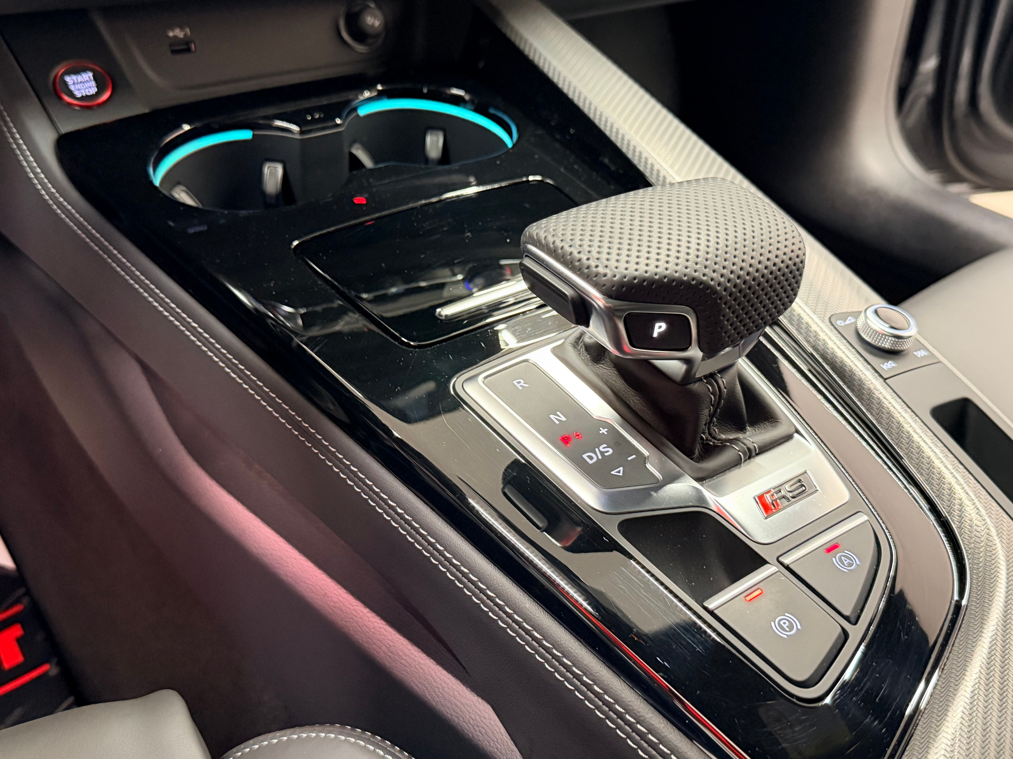 listing desktop thumbnail image 30