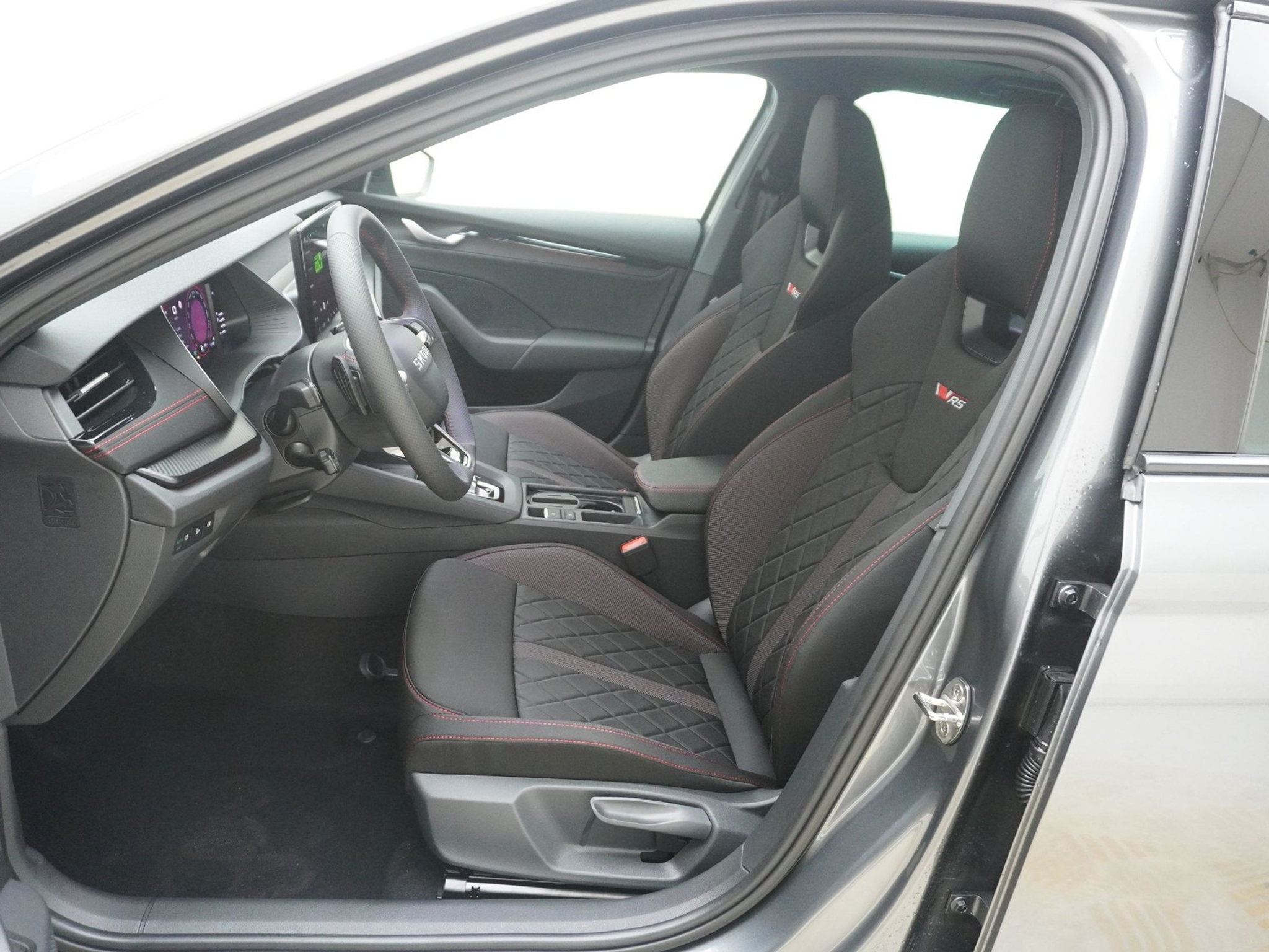 listing desktop thumbnail image 13