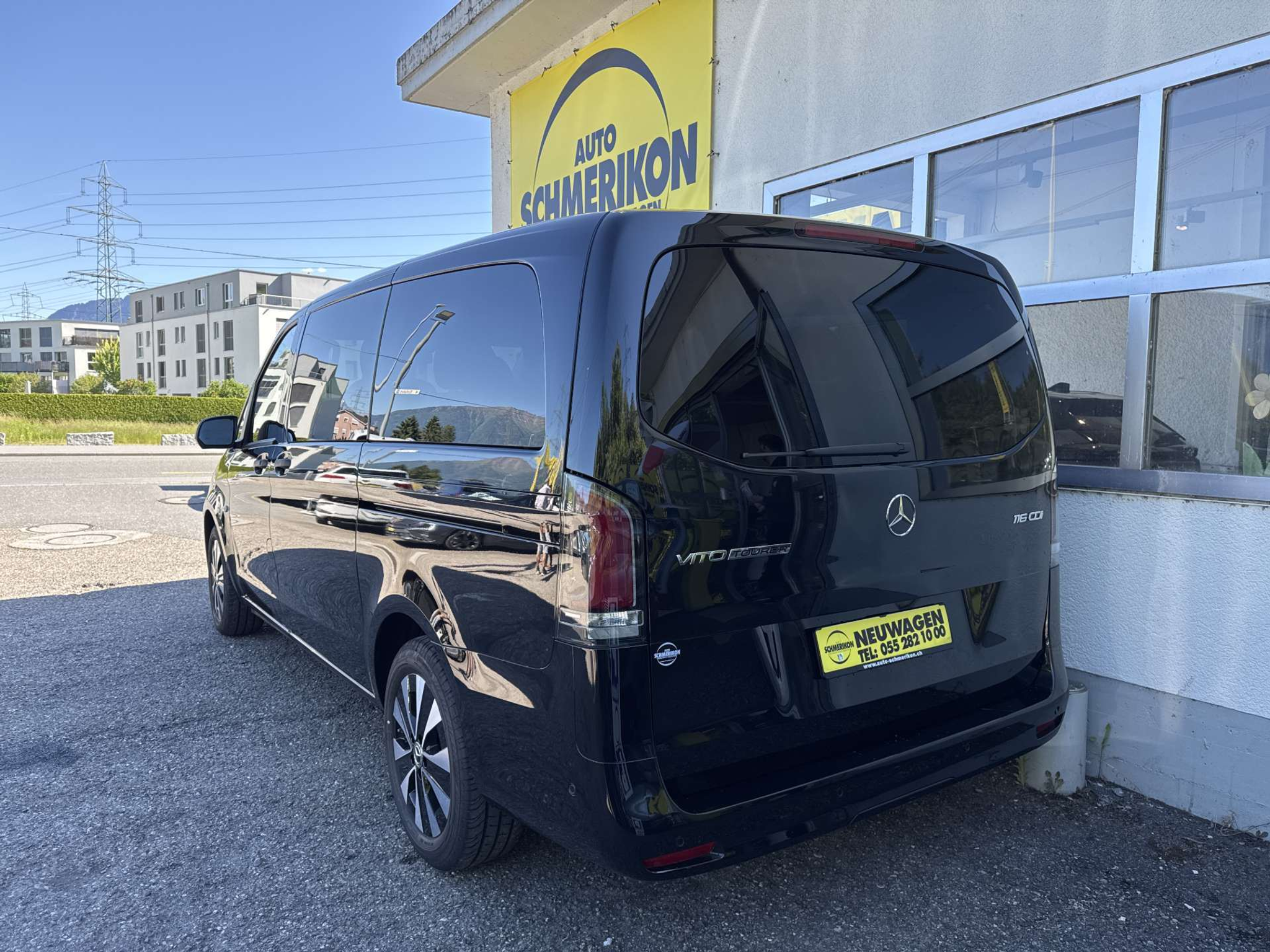 listing desktop thumbnail image 2