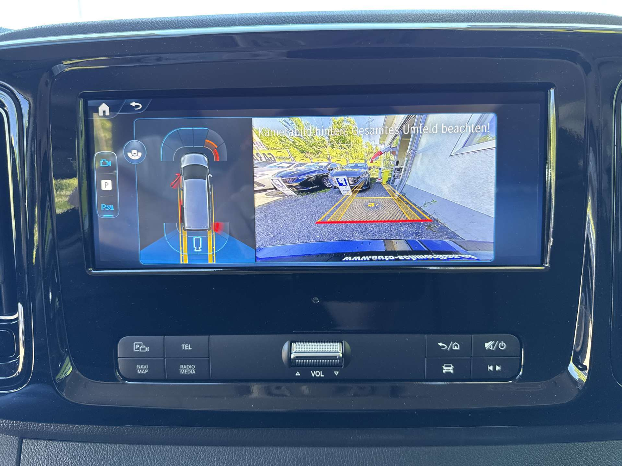 listing desktop thumbnail image 10