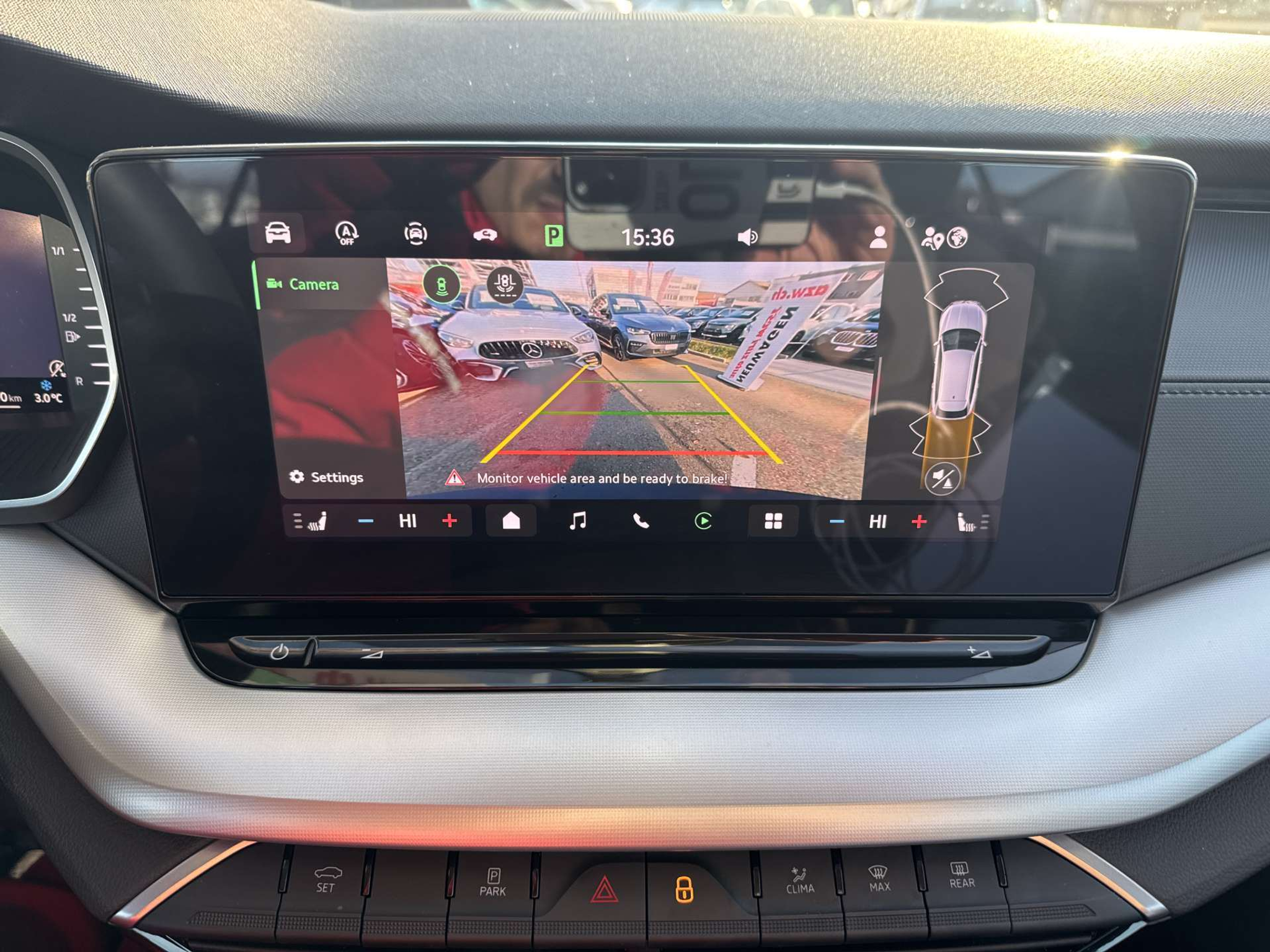 listing desktop thumbnail image 9