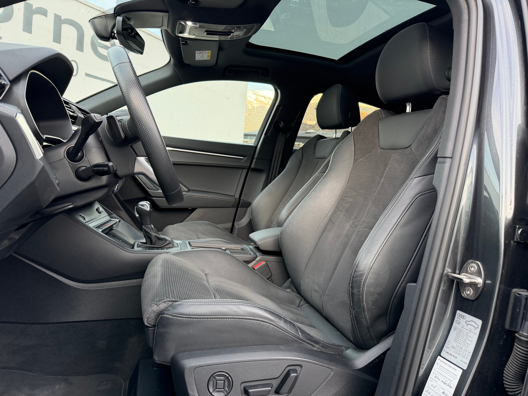 listing desktop thumbnail image 8