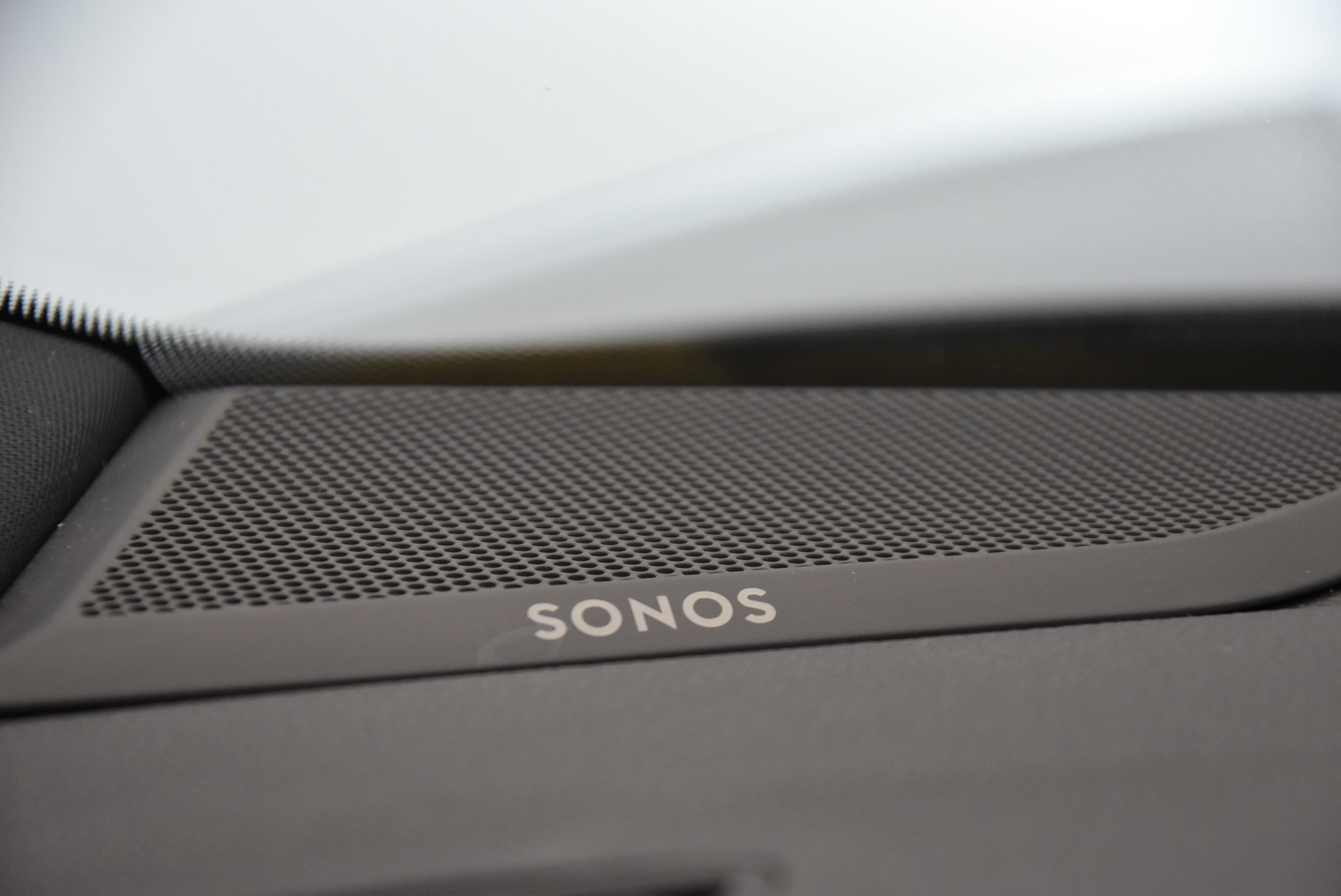 listing desktop thumbnail image 6