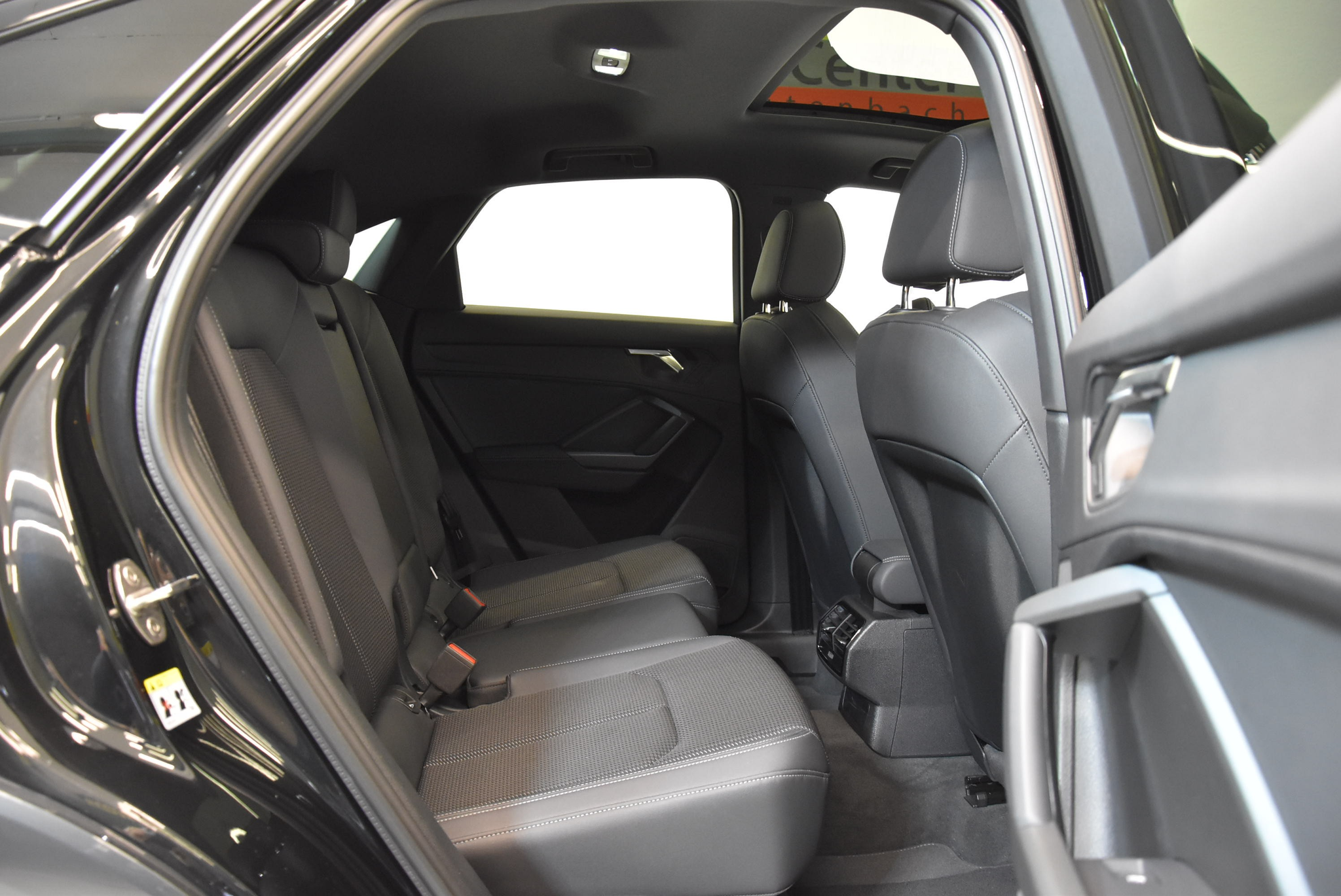 listing desktop thumbnail image 5