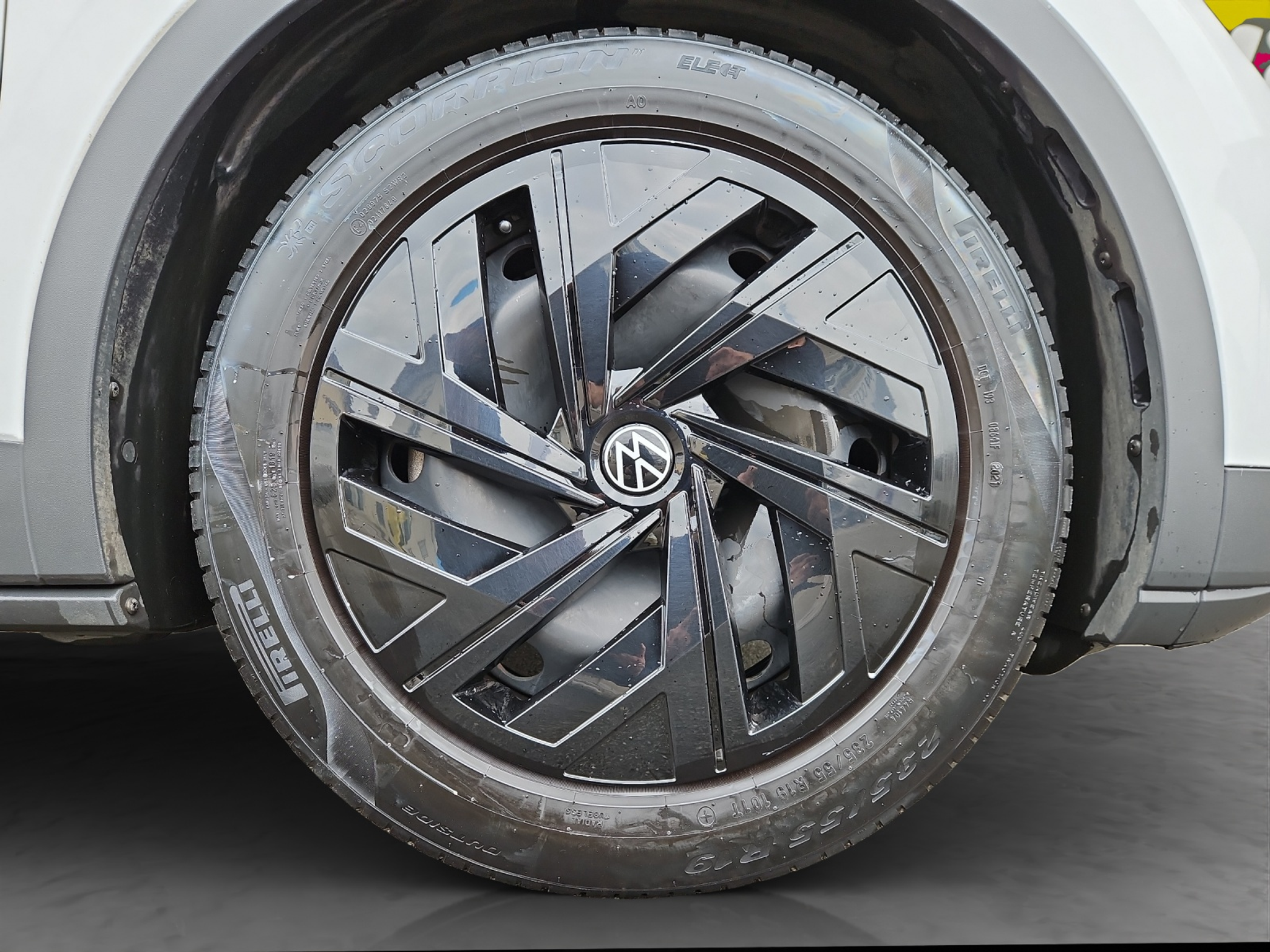 listing desktop thumbnail image 11