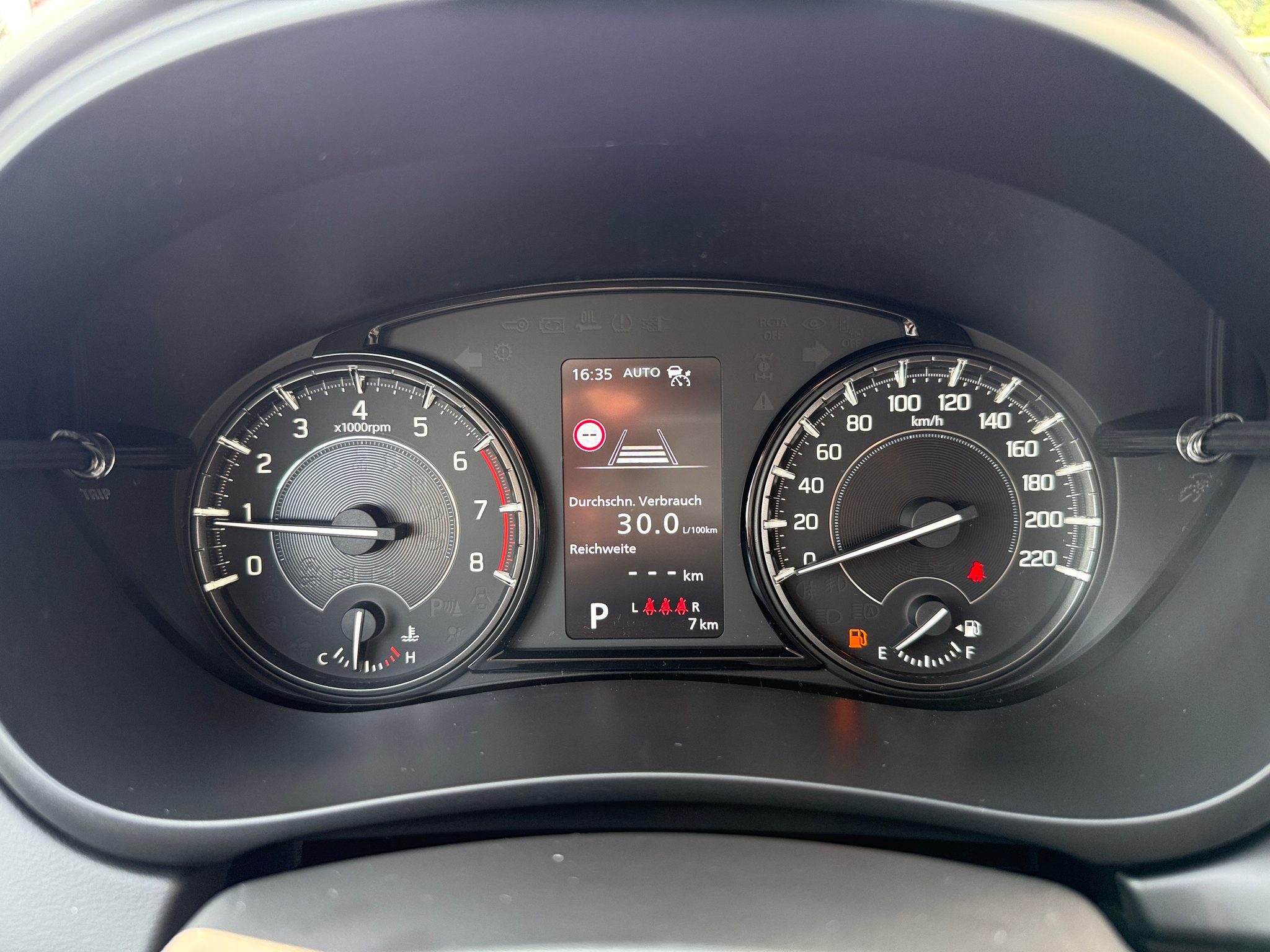 listing desktop thumbnail image 9