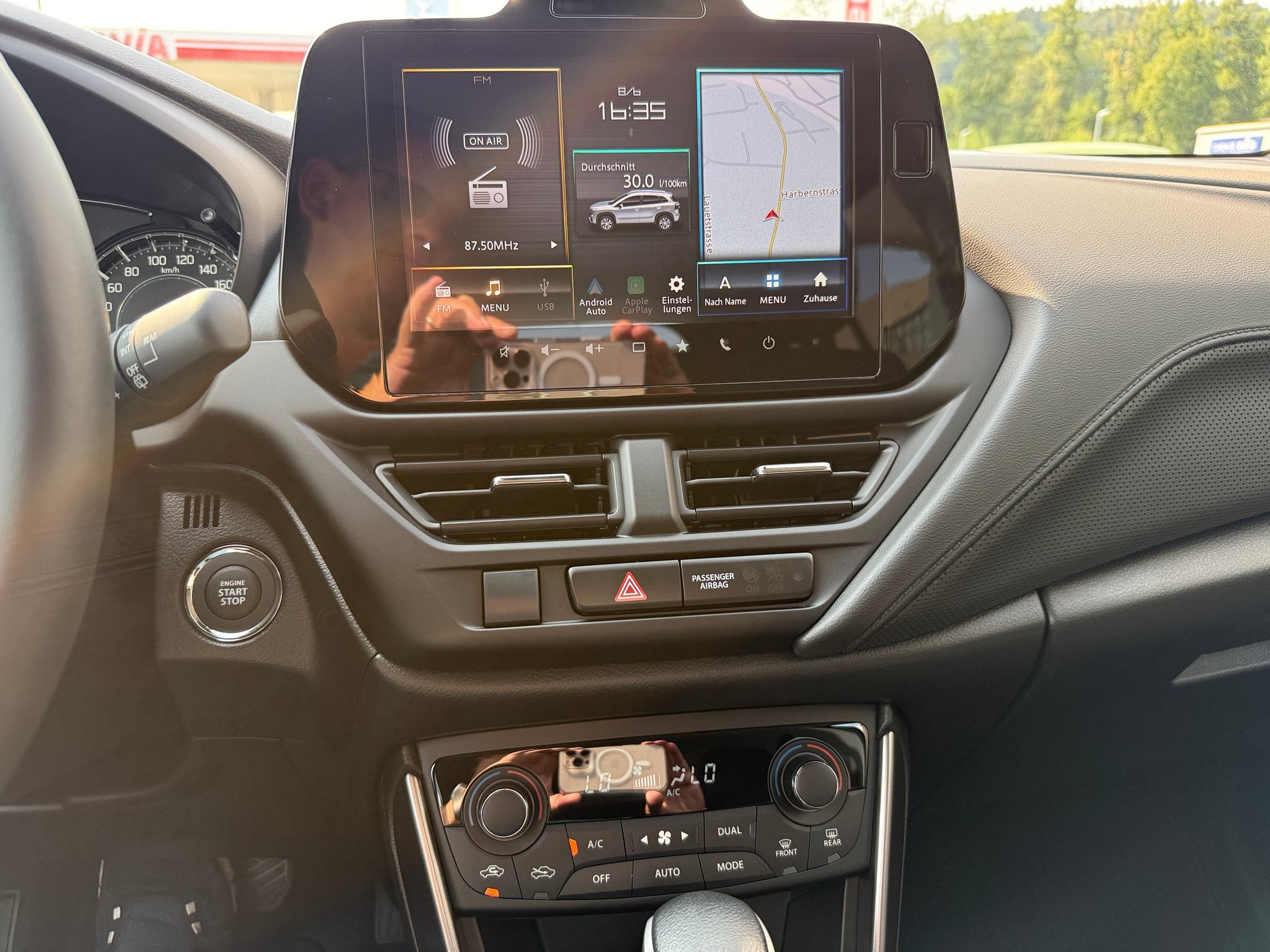 listing desktop thumbnail image 12