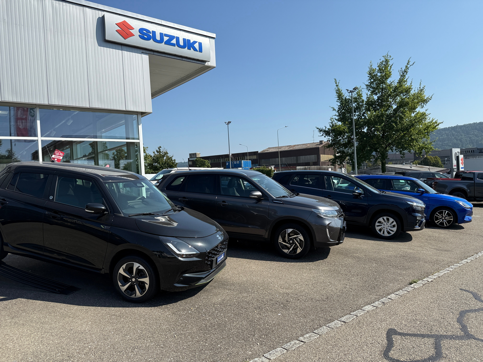 listing desktop thumbnail image 25